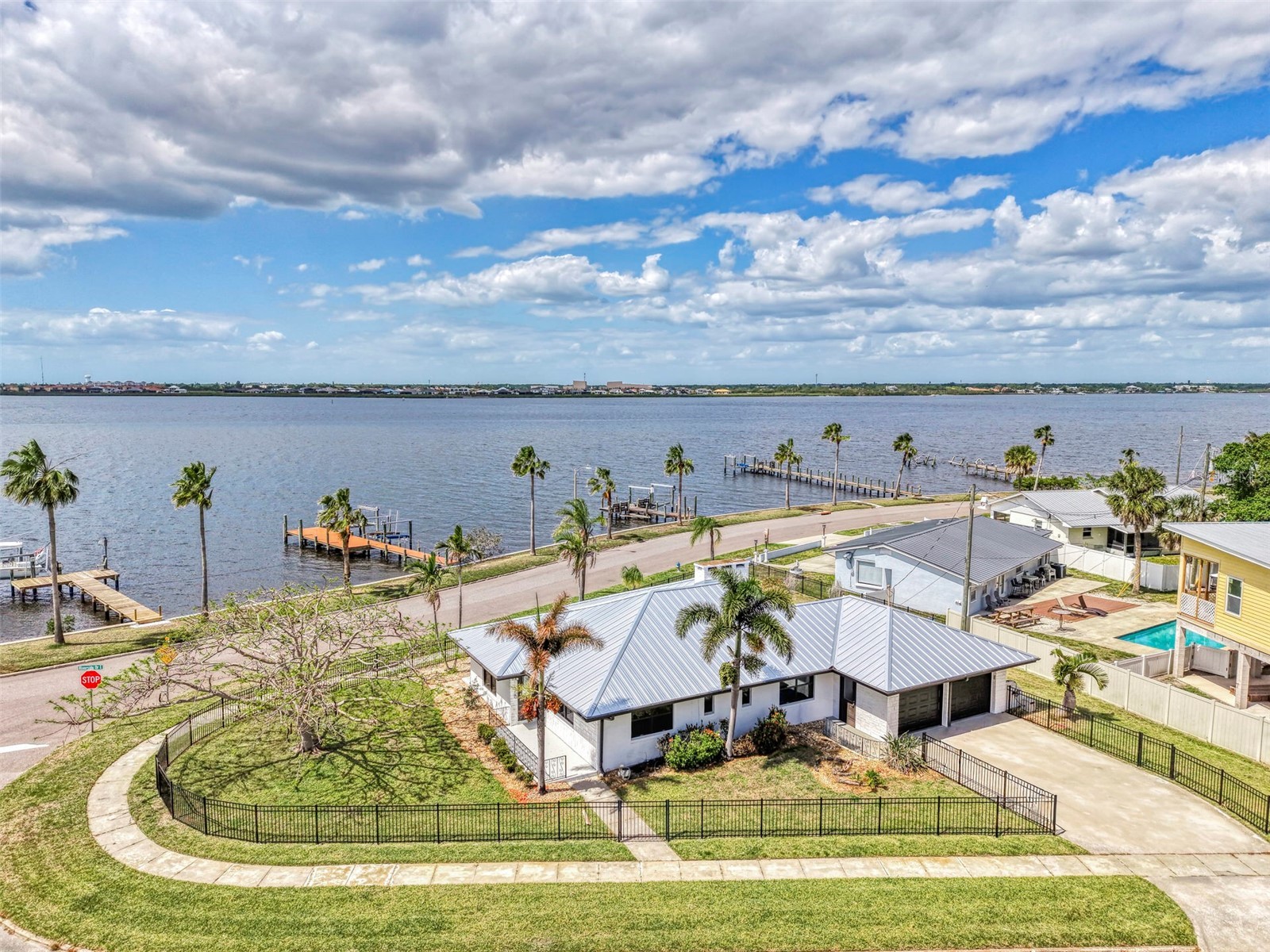 1822 Riverside Drive E Bradenton FL 34208 - MANATEE RIVER A4687798 image4