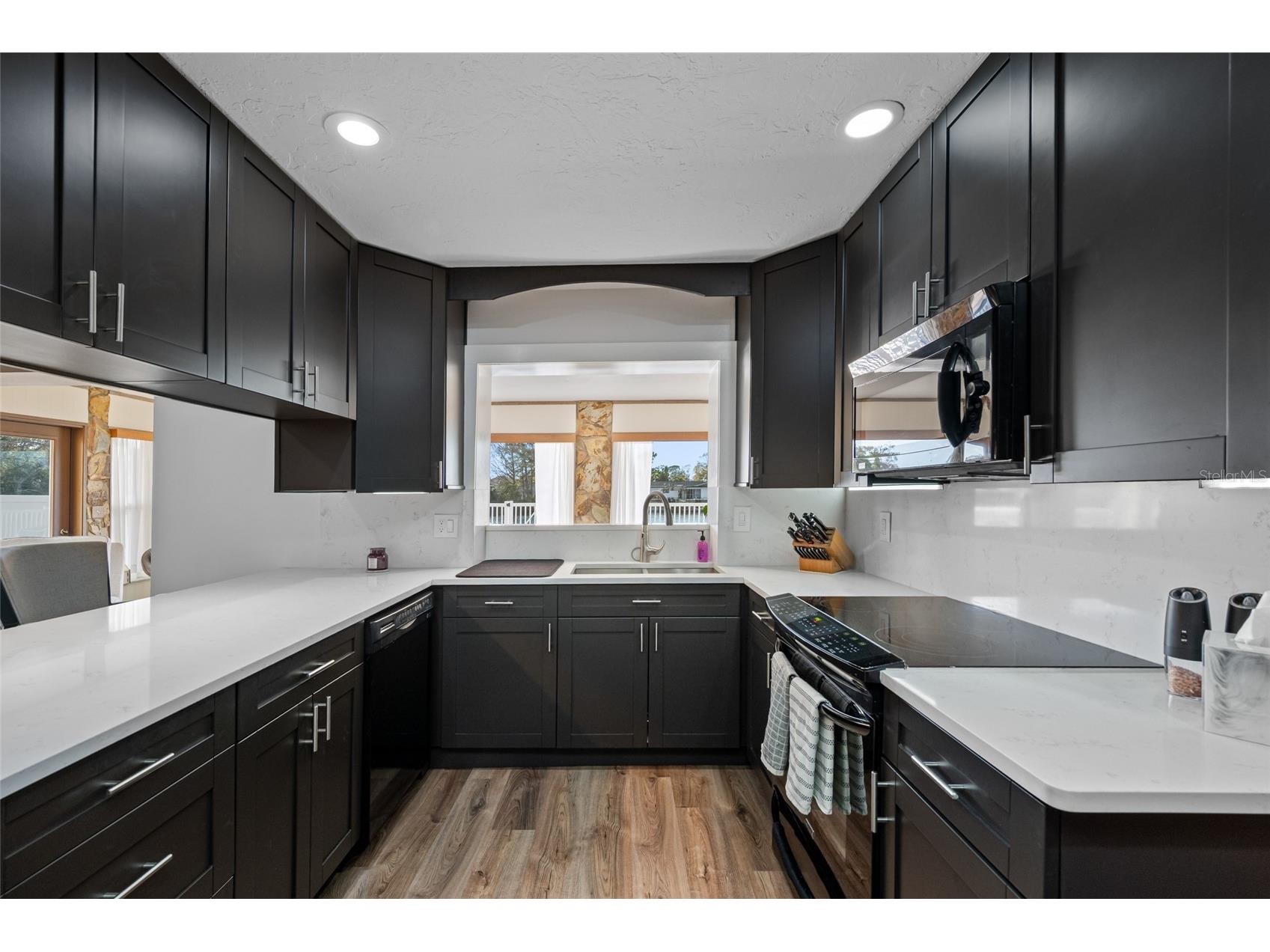 1822 Winchester Road N Saint Petersburg FL 33710 TB8473090 image16