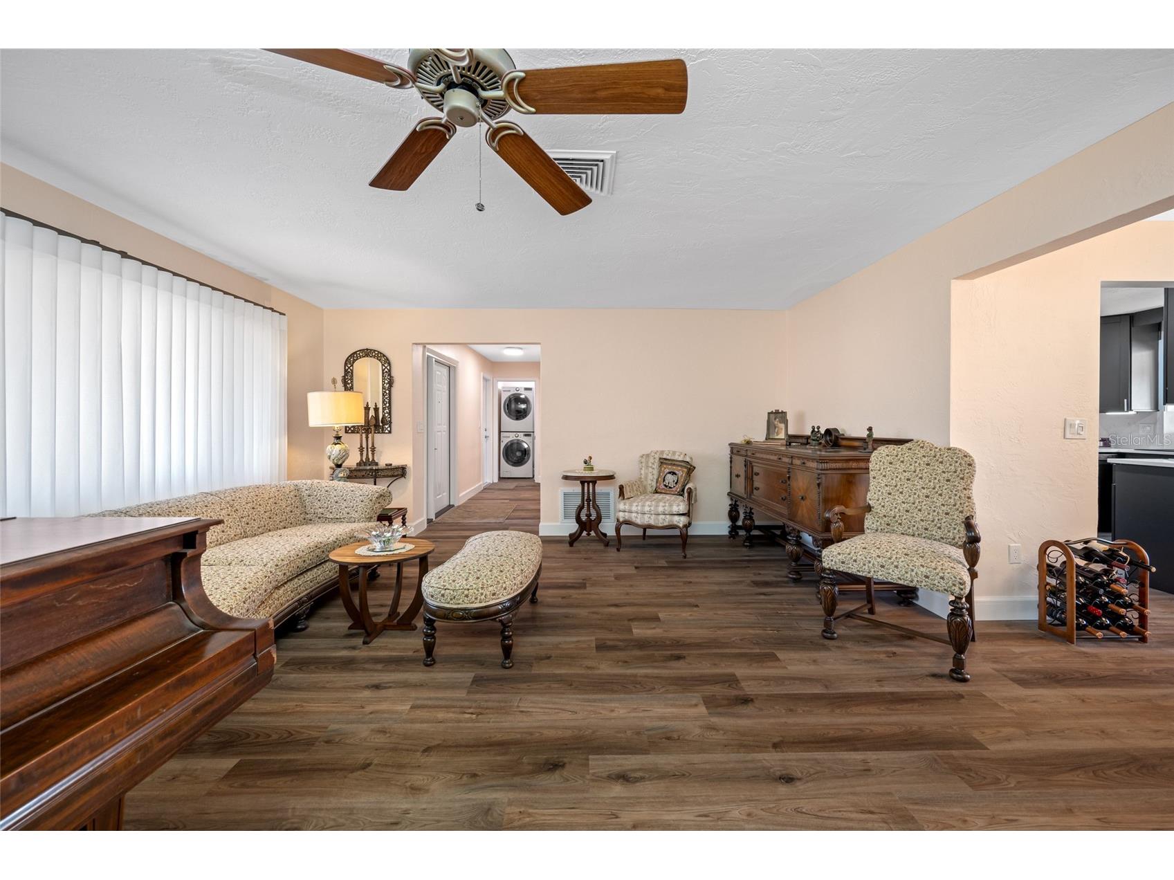 1822 Winchester Road N Saint Petersburg FL 33710 TB8473090 image31