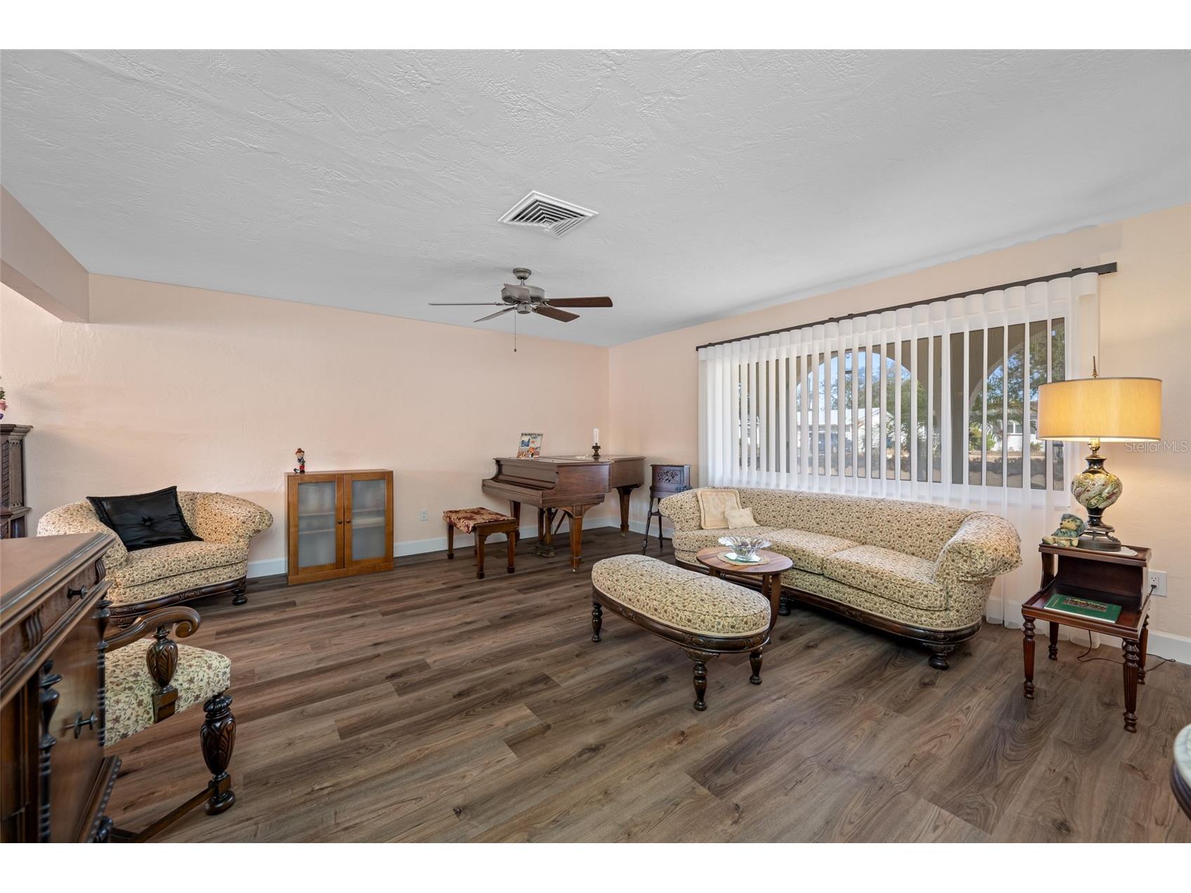 1822 Winchester Road N Saint Petersburg FL 33710 TB8473090 image33