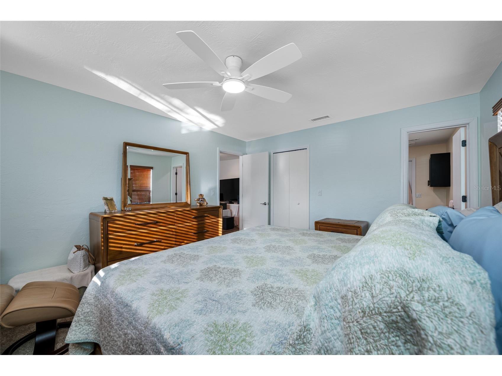 1822 Winchester Road N Saint Petersburg FL 33710 TB8473090 image37