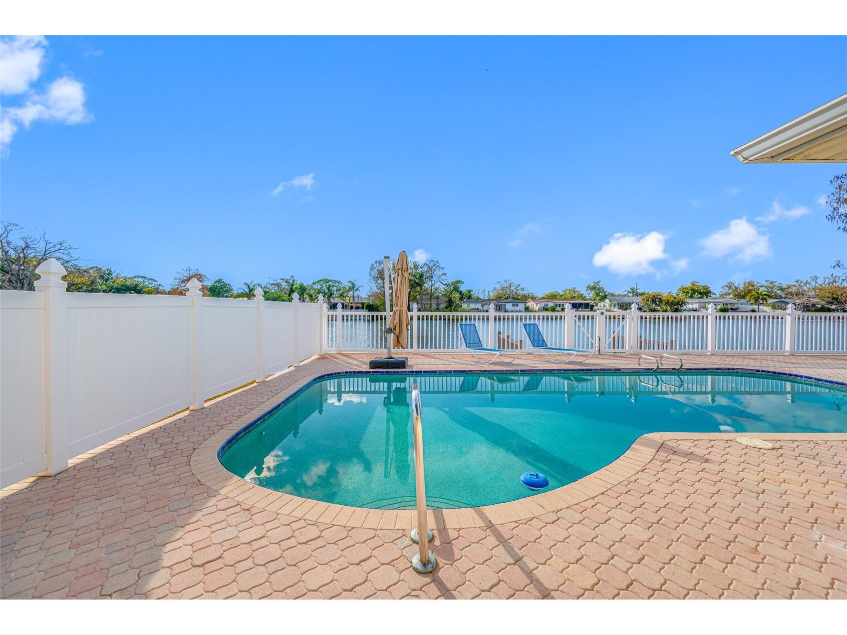 1822 Winchester Road N Saint Petersburg FL 33710 TB8473090 image56