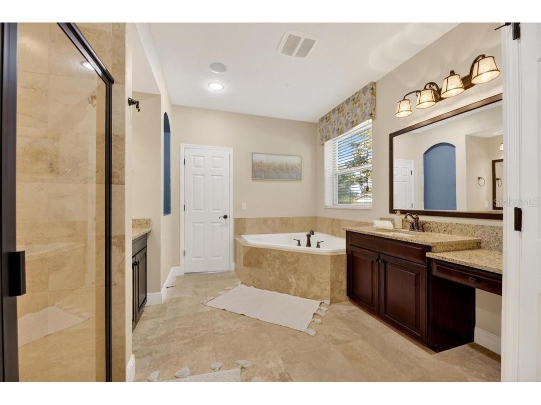 1823 Bella Casa Court Tampa FL 33618 TB8513537 image25