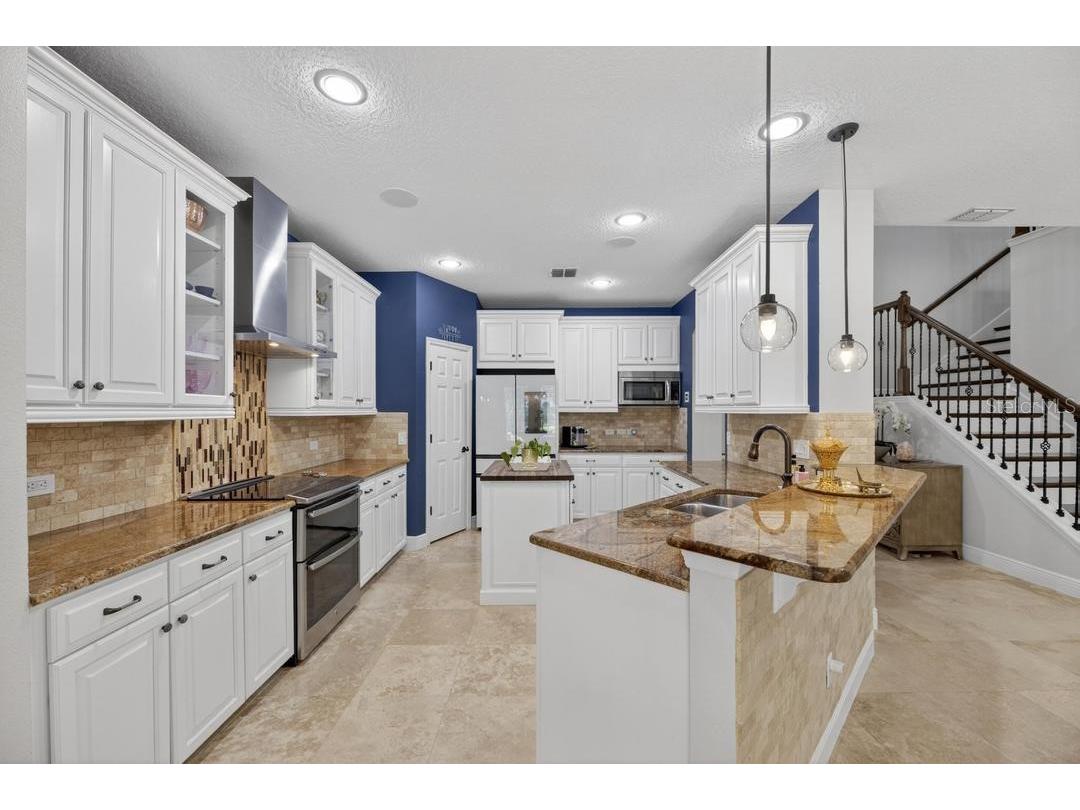 1823 Bella Casa Court Tampa FL 33618 TB8513537 image36