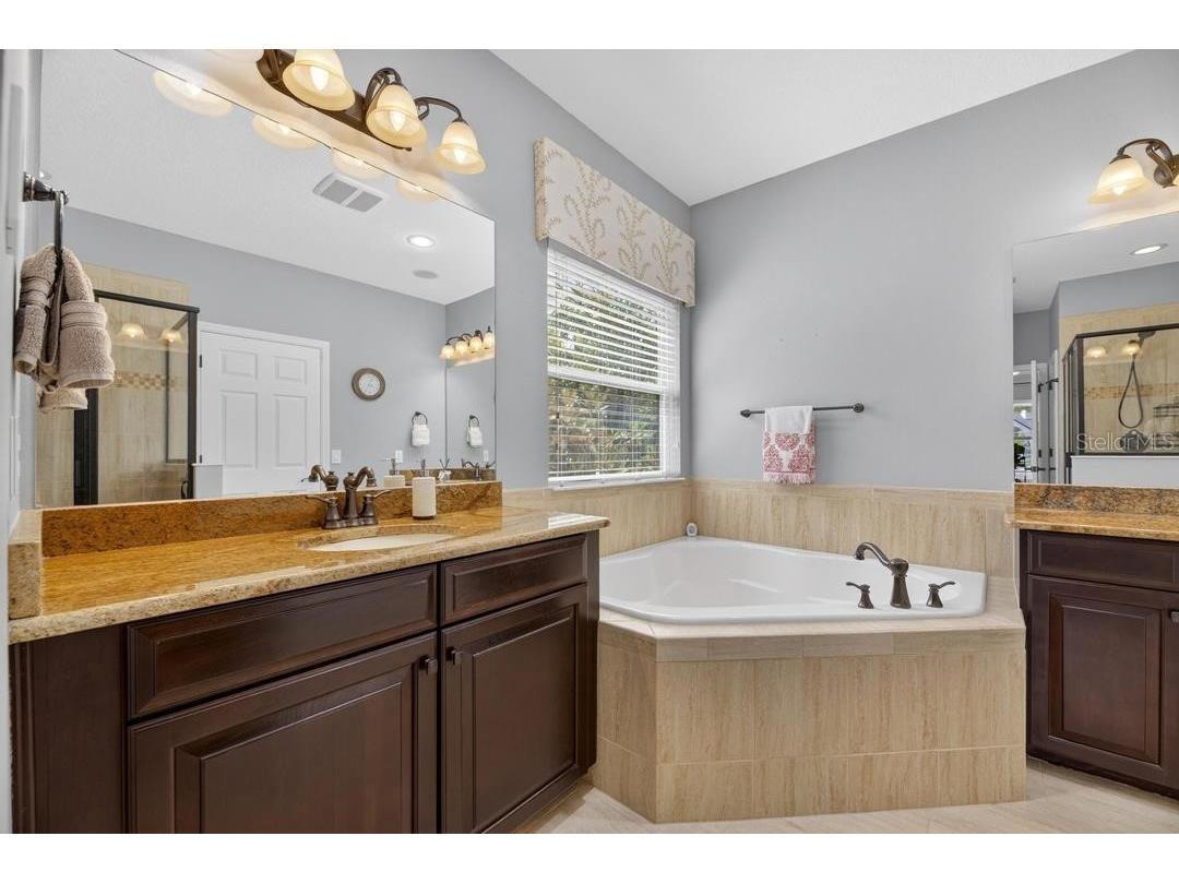 1823 Bella Casa Court Tampa FL 33618 TB8513537 image75