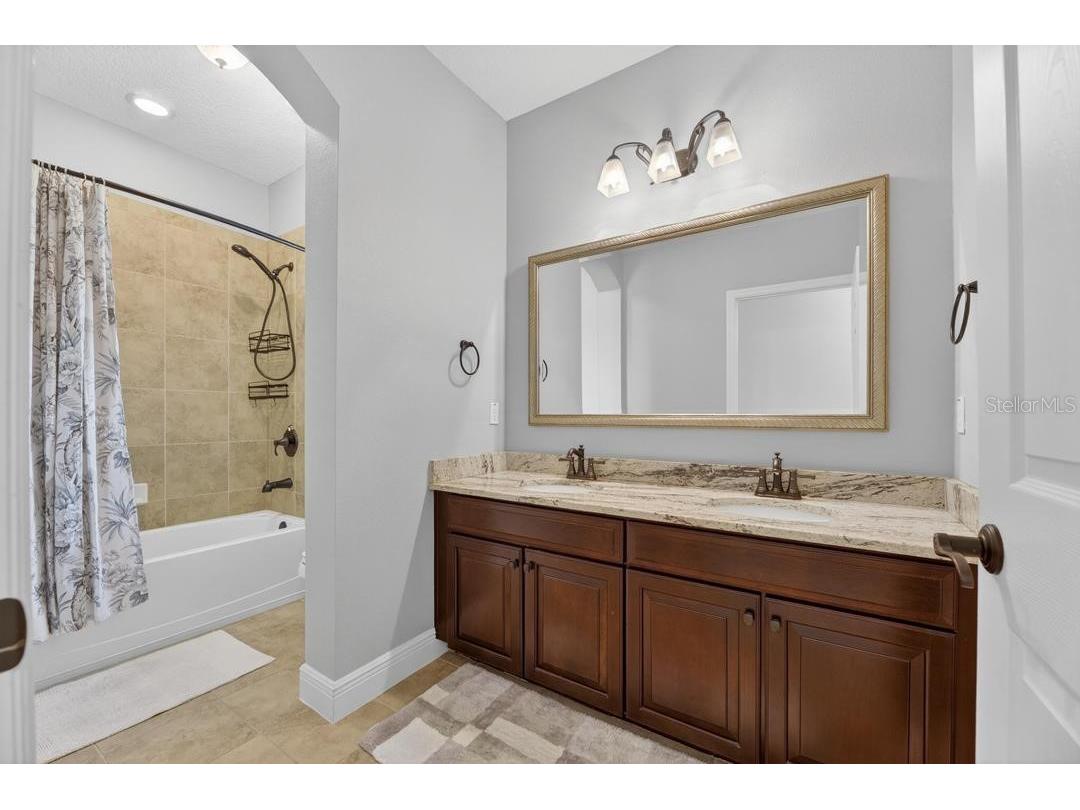 1823 Bella Casa Court Tampa FL 33618 TB8513537 image78