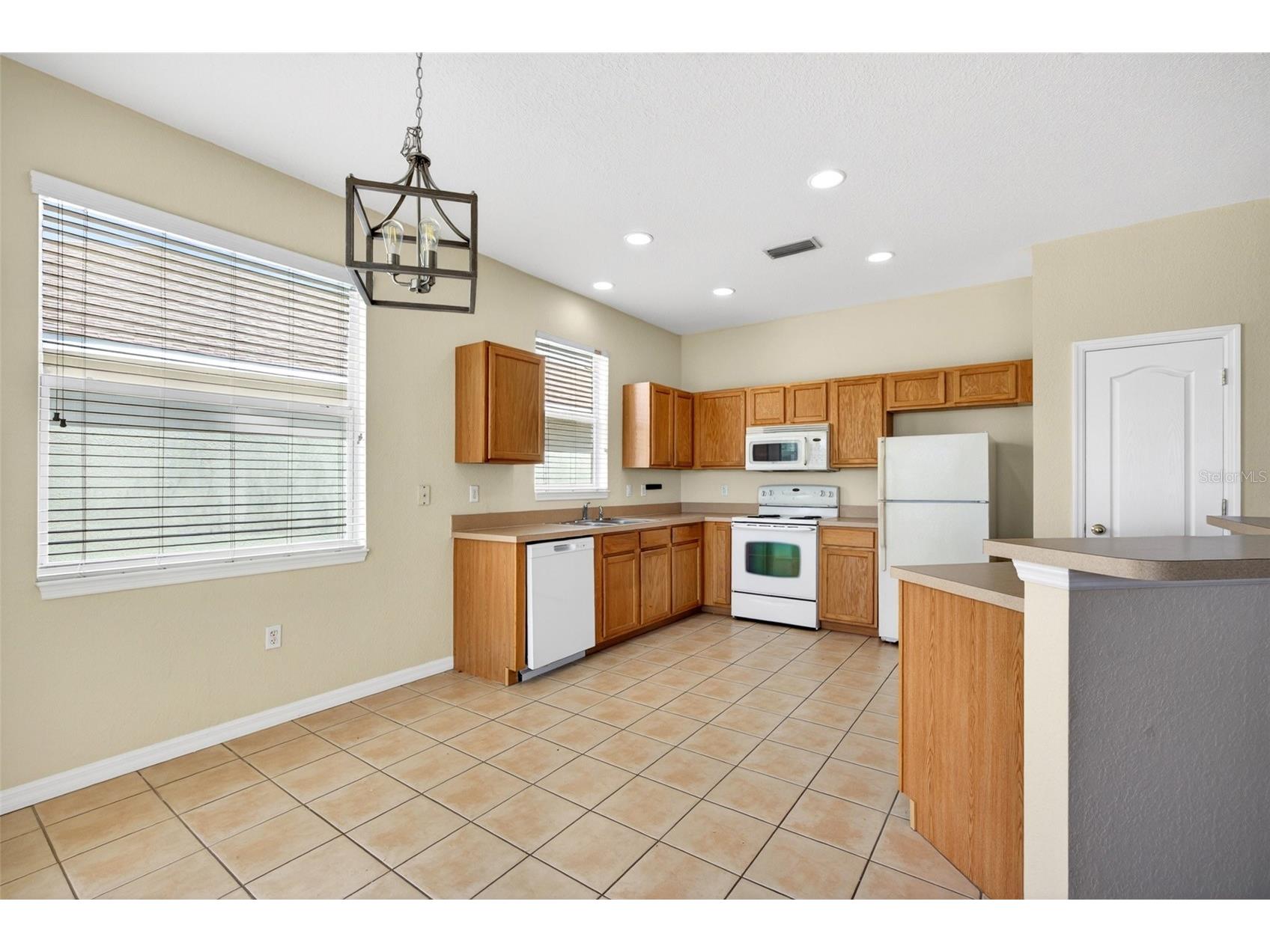1823 Scarlett Avenue North Port FL 34289 C7525438 image10