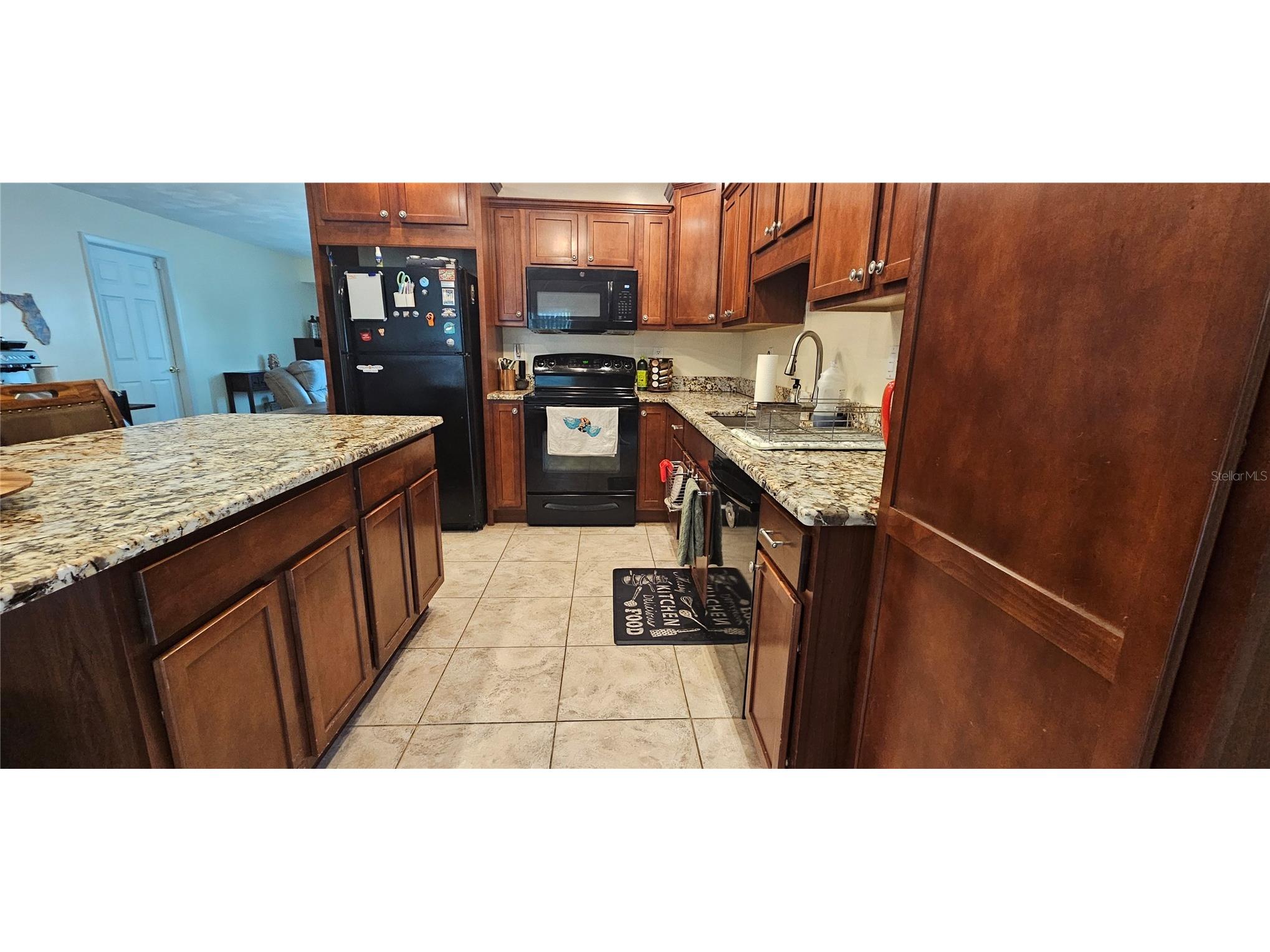 1823 SE 15th Street Cape Coral FL 33990 C7525453 image4