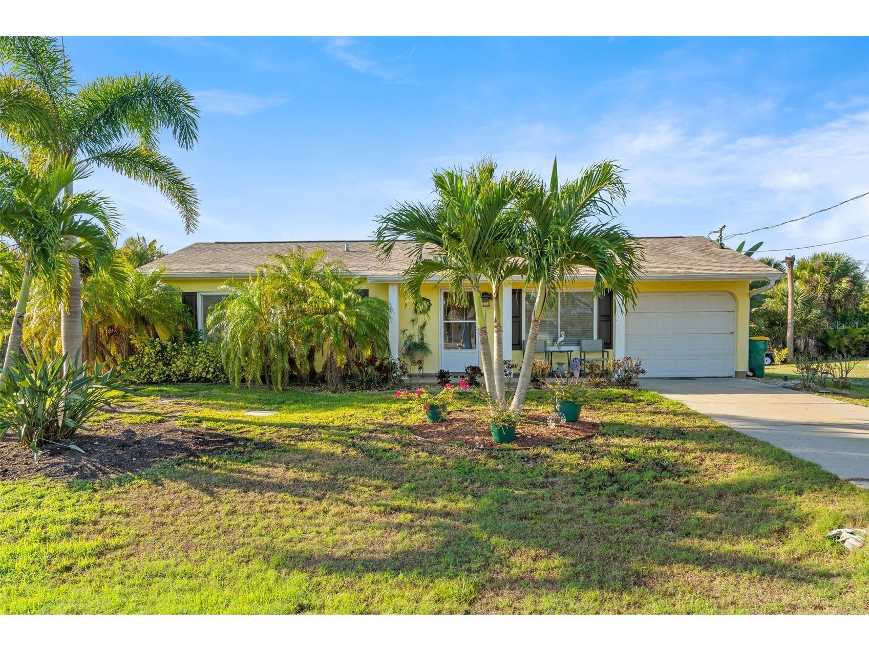 18234 Avonsdale Circle Port Charlotte FL 33948 - EAU GALLIE WATERWAY A4685847 image2