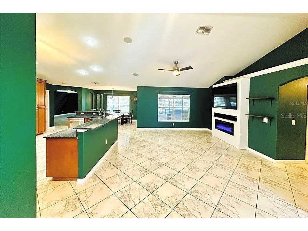 18236 Macek Road Weeki Wachee FL 34614 W7882530 image2