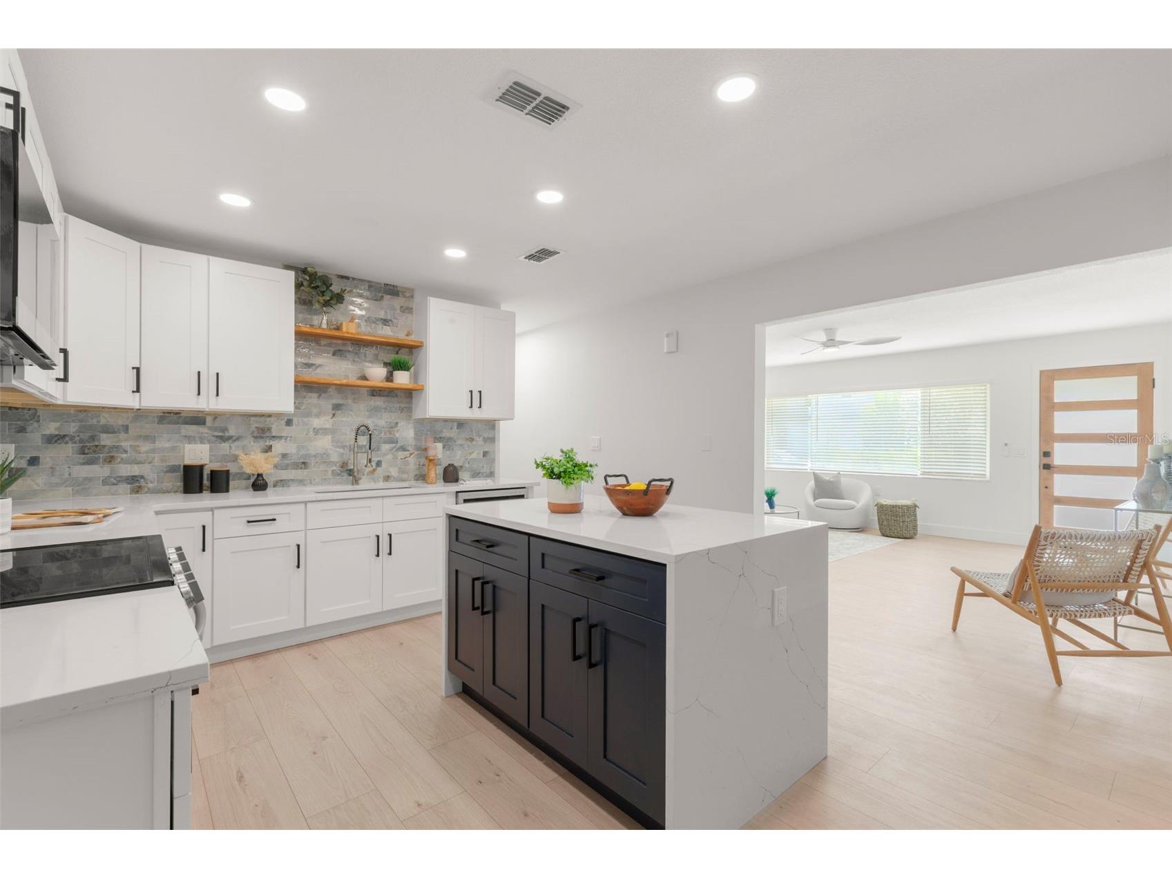 1824 Douglas Avenue Dunedin FL 34698 TB8503351 image11