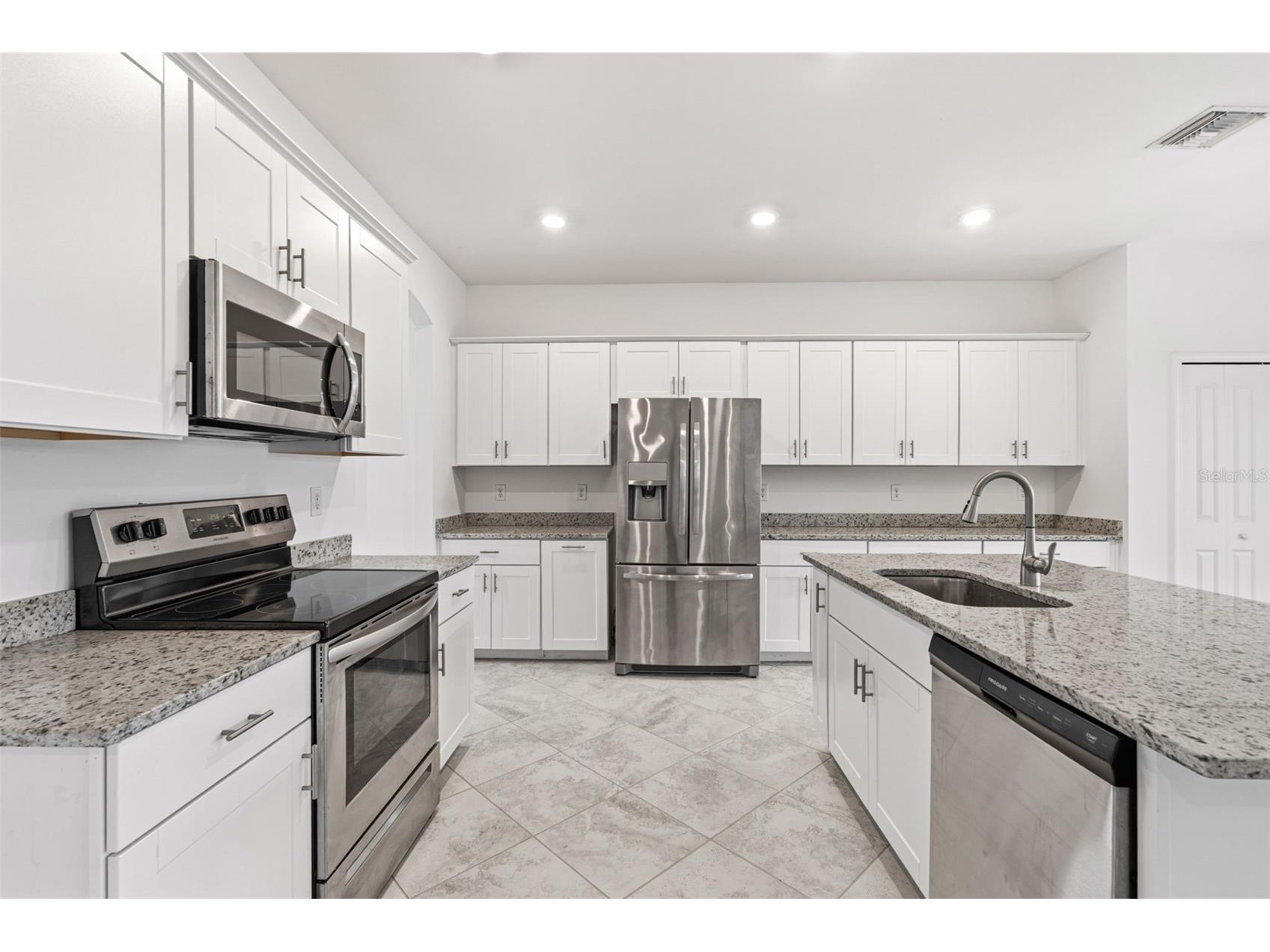 1824 E Isles Road Port Charlotte FL 33953 C7528243 image4