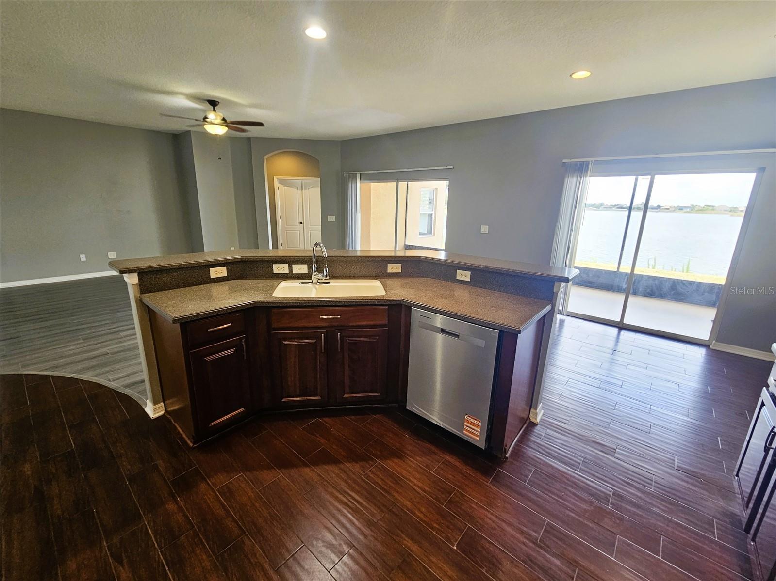 1824 Mira Lago Circle Ruskin FL 33570 TB8509776 image10