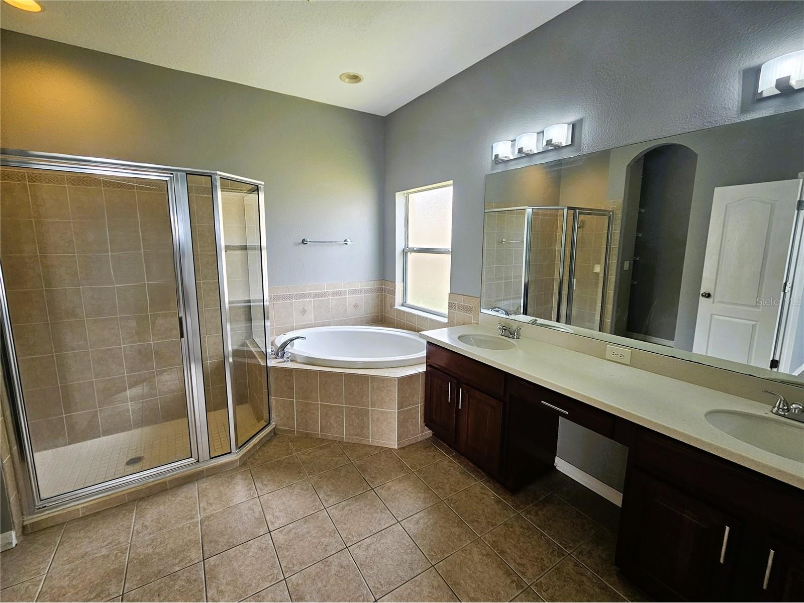 1824 Mira Lago Circle Ruskin FL 33570 TB8509776 image19