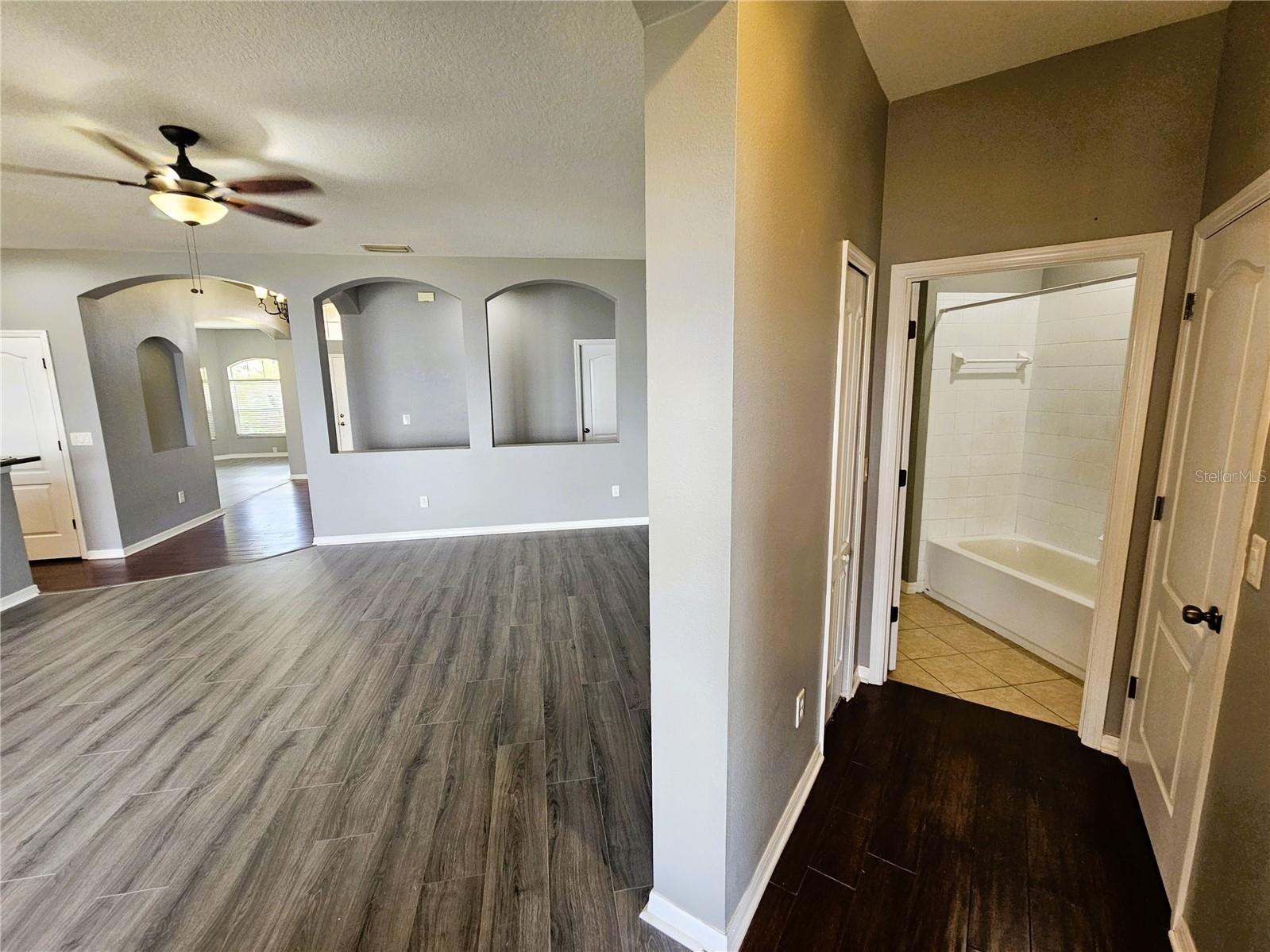 1824 Mira Lago Circle Ruskin FL 33570 TB8509776 image22