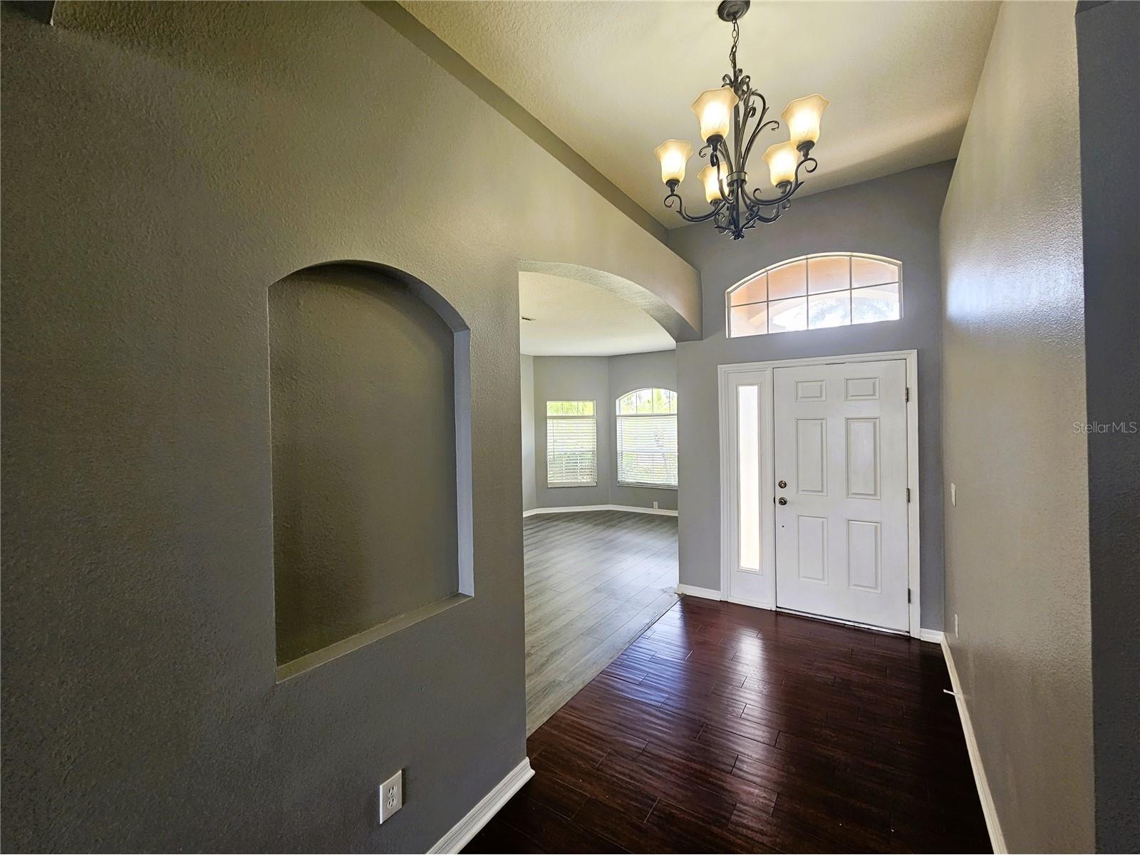 1824 Mira Lago Circle Ruskin FL 33570 TB8509776 image3