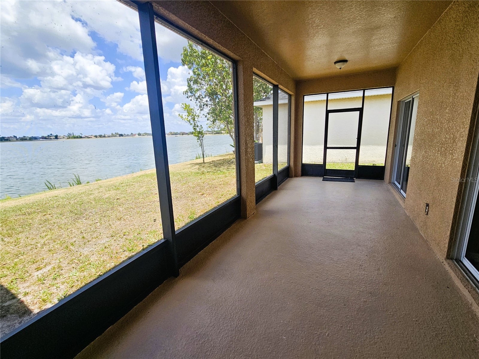 1824 Mira Lago Circle Ruskin FL 33570 TB8509776 image36