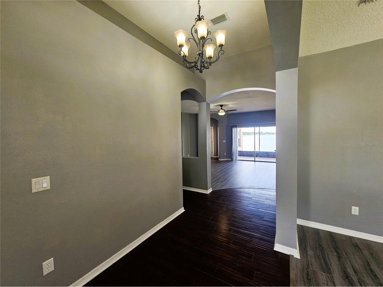 1824 Mira Lago Circle Ruskin FL 33570 TB8509776 image6