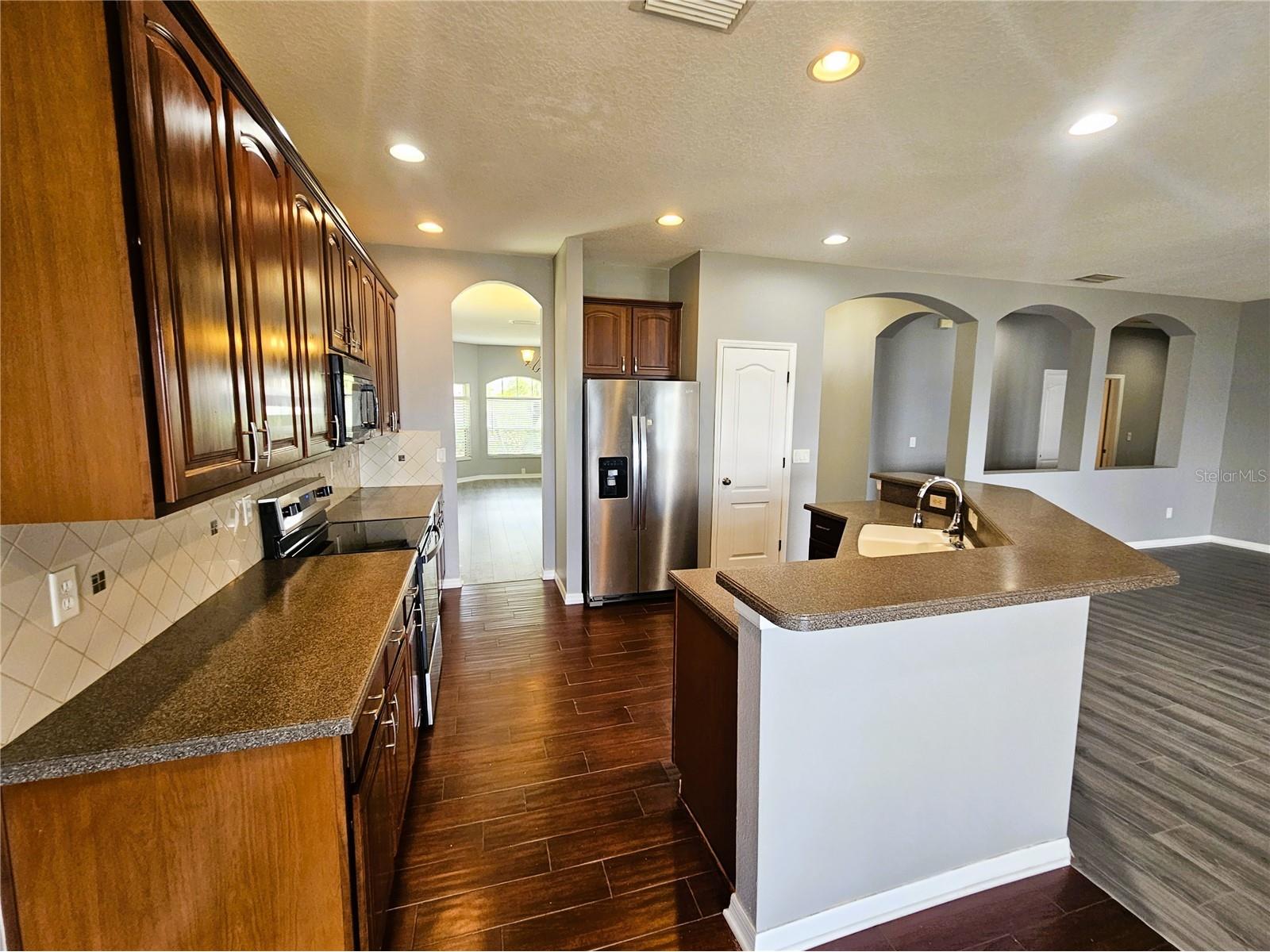 1824 Mira Lago Circle Ruskin FL 33570 TB8509776 image7