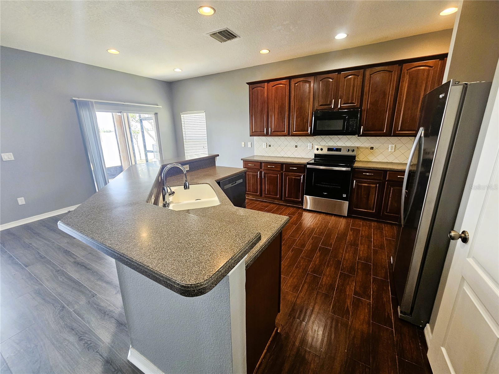 1824 Mira Lago Circle Ruskin FL 33570 TB8509776 image9