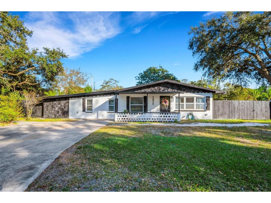 1824 Roanoke Avenue Lakeland FL 33803 L4941439 image1
