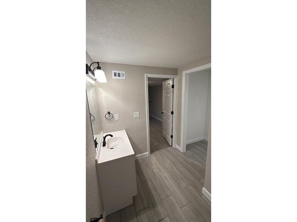 1824 Tahitian Sunrise Drive Plant City FL 33565 TB8456922 image4