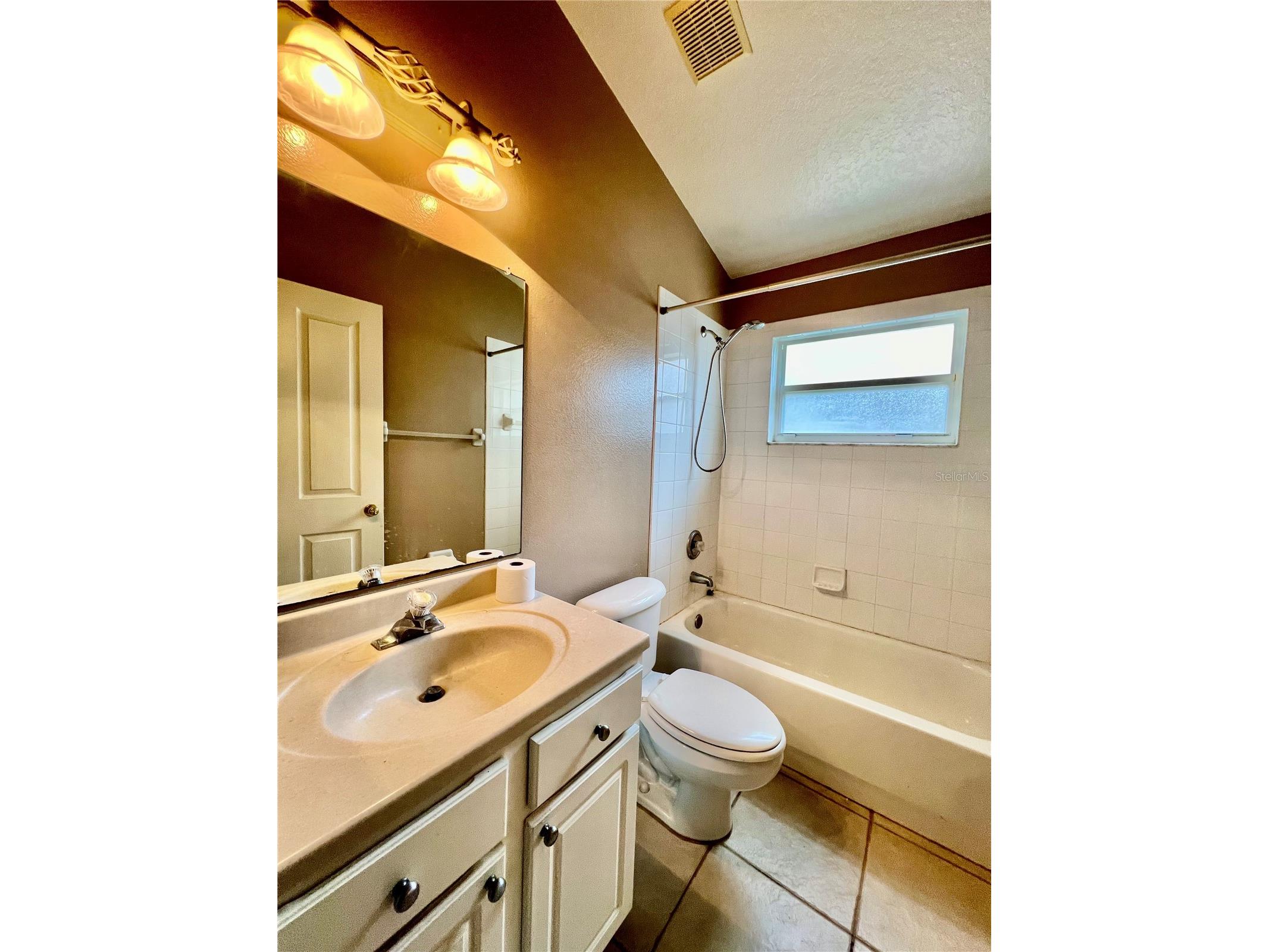18241 Collridge Drive Tampa FL 33647 TB8512328 image34