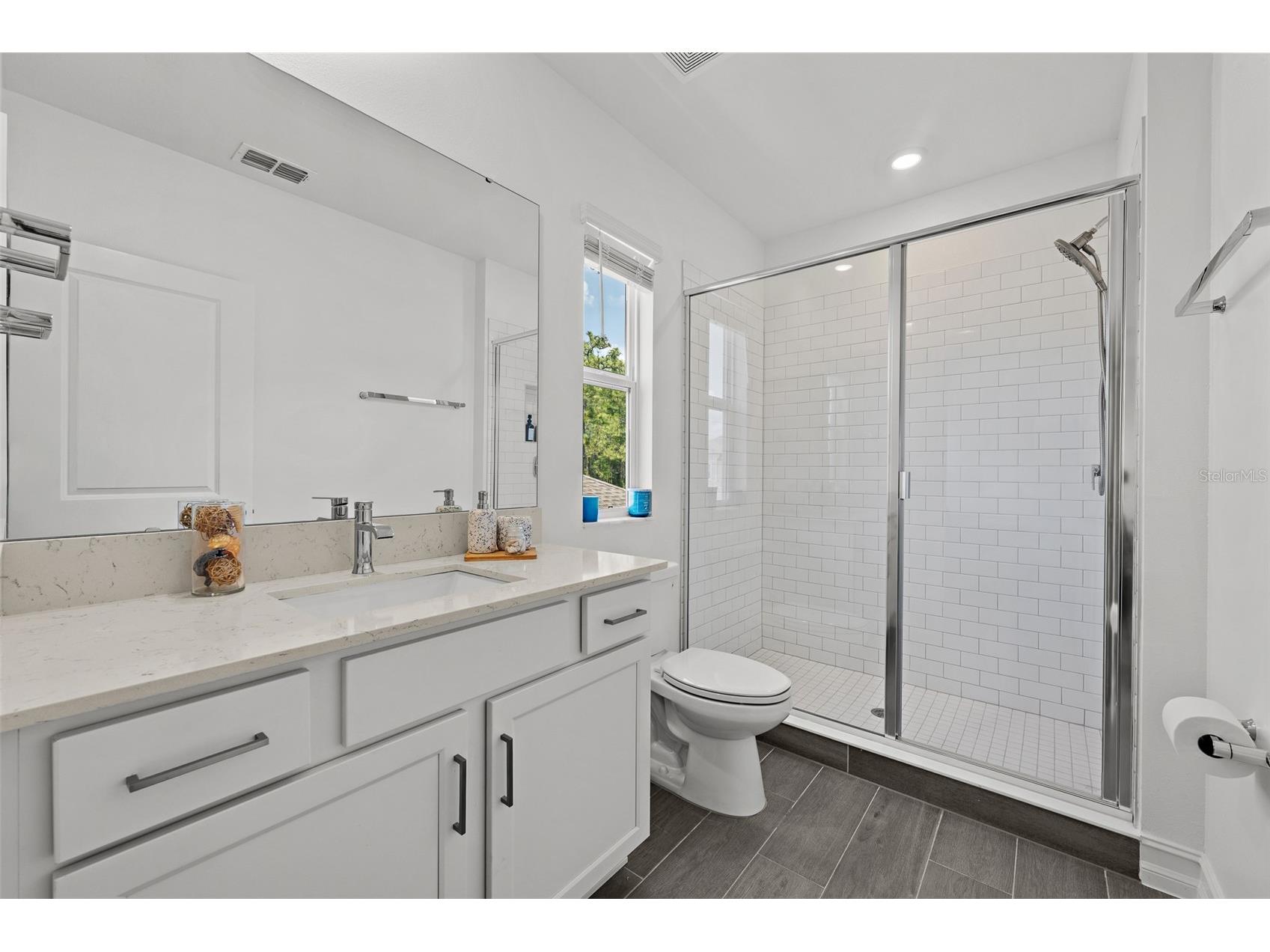 18242 Serene Lake Loop Lutz FL 33548 TB8508757 image26