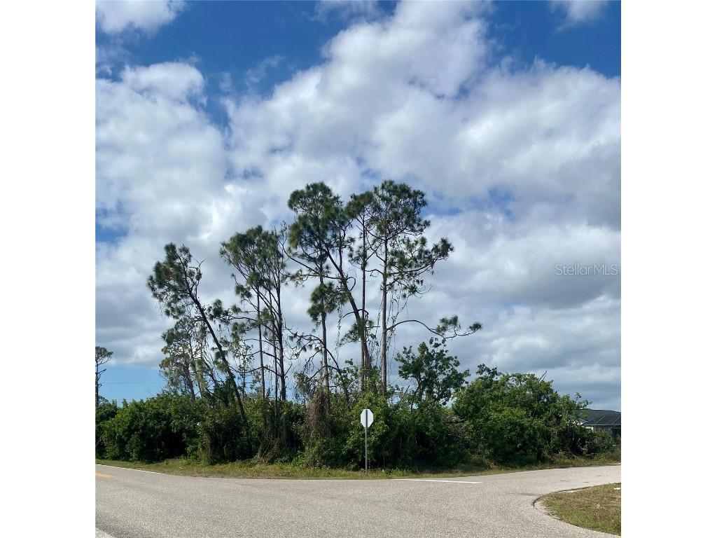 18248 Wintergarden Avenue Port Charlotte FL 33948 D6129193 image1