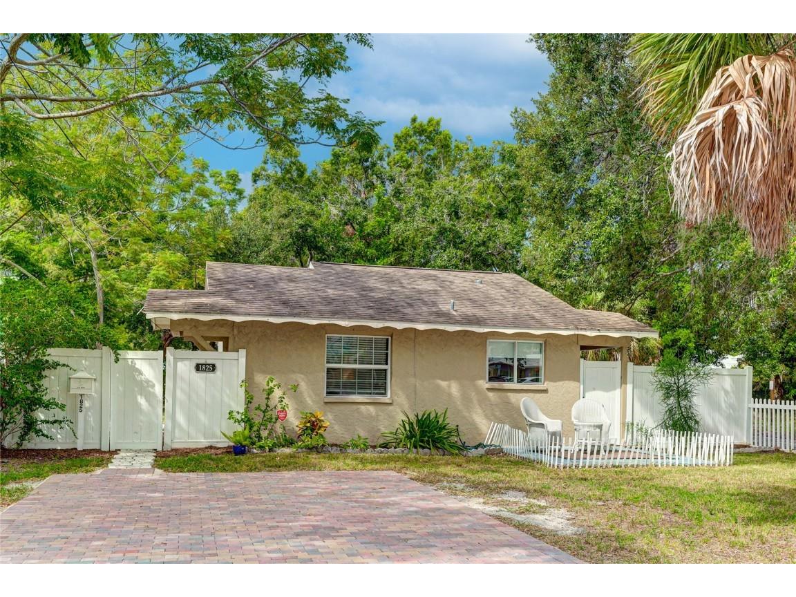 1825 4th Street Sarasota FL 34236 A4582991 image1