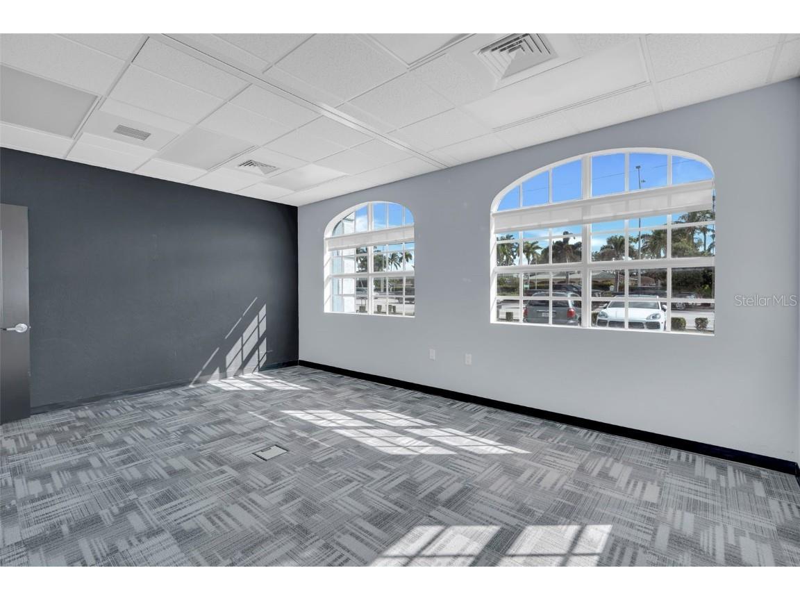 1825 Colonial Boulevard Fort Myers FL 33907 C7516596 image8