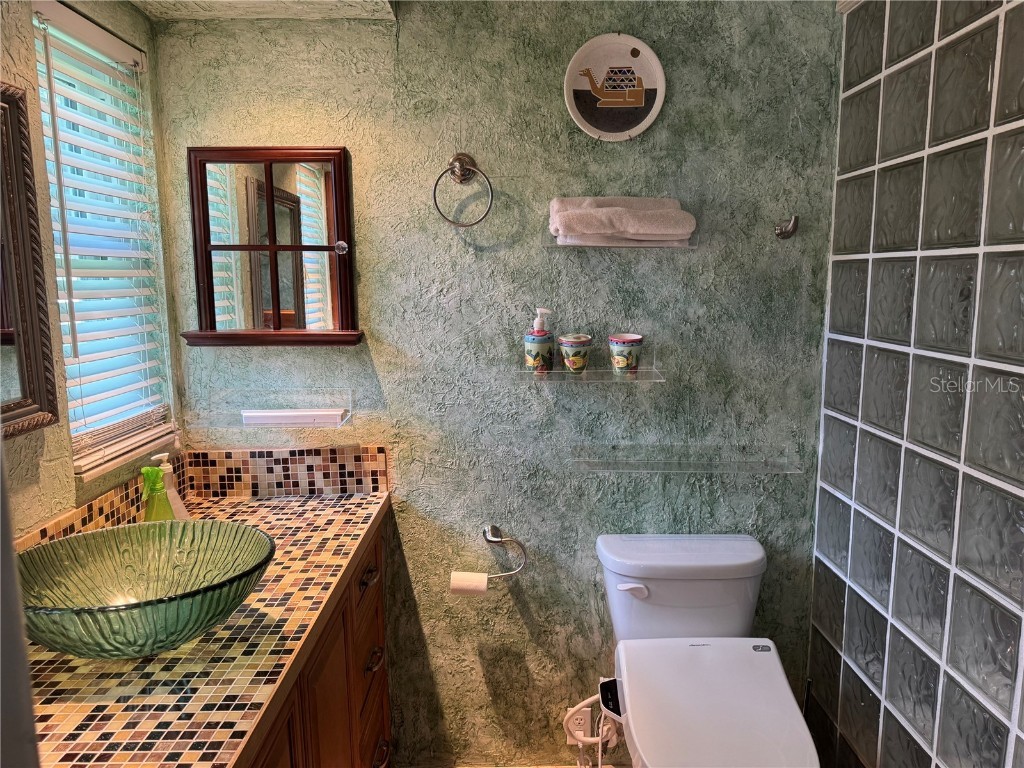 1825 Par Place Sarasota FL 34240 A4659448 image14