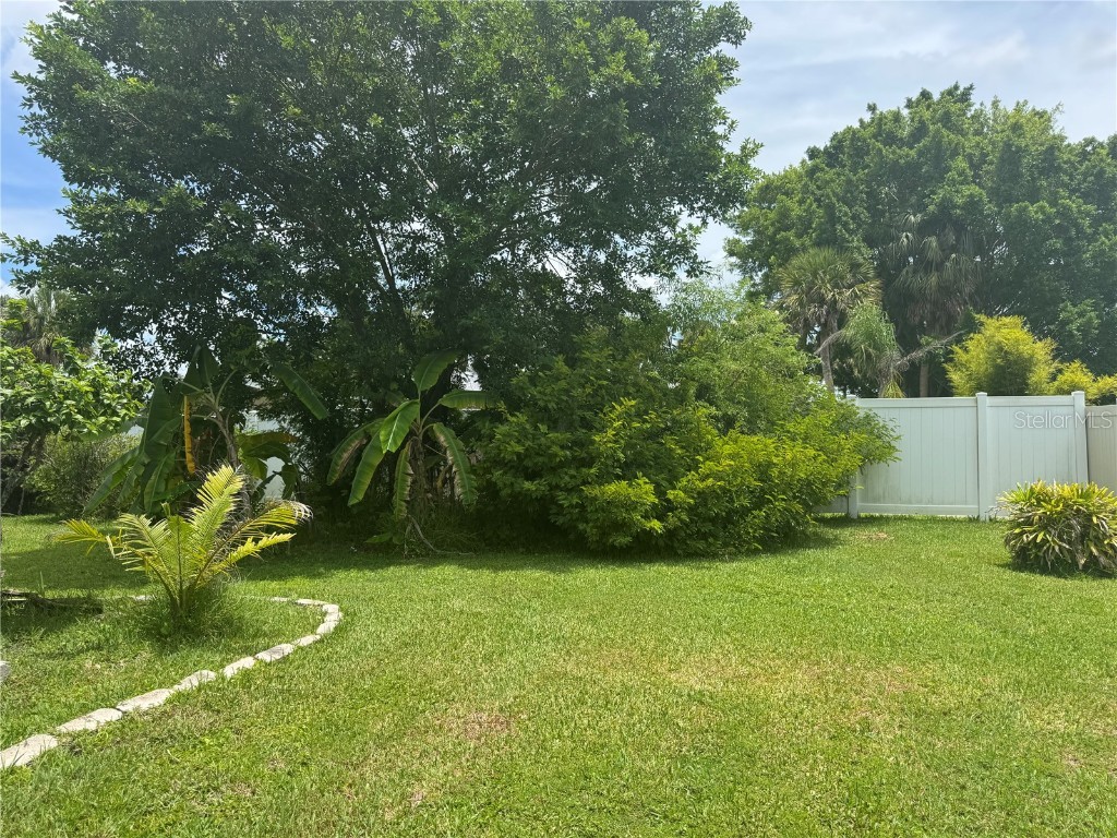 1825 Par Place Sarasota FL 34240 A4659448 image30