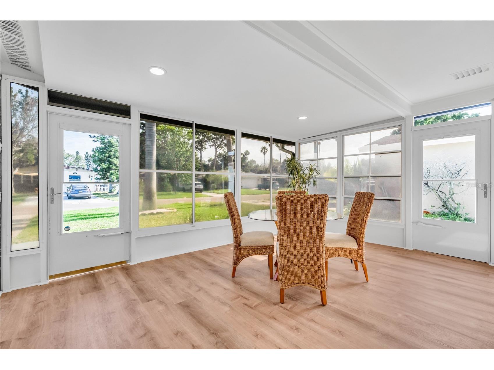 1825 Shore Acres Blvd Ne Saint Petersburg FL 33703 A4678174 image3