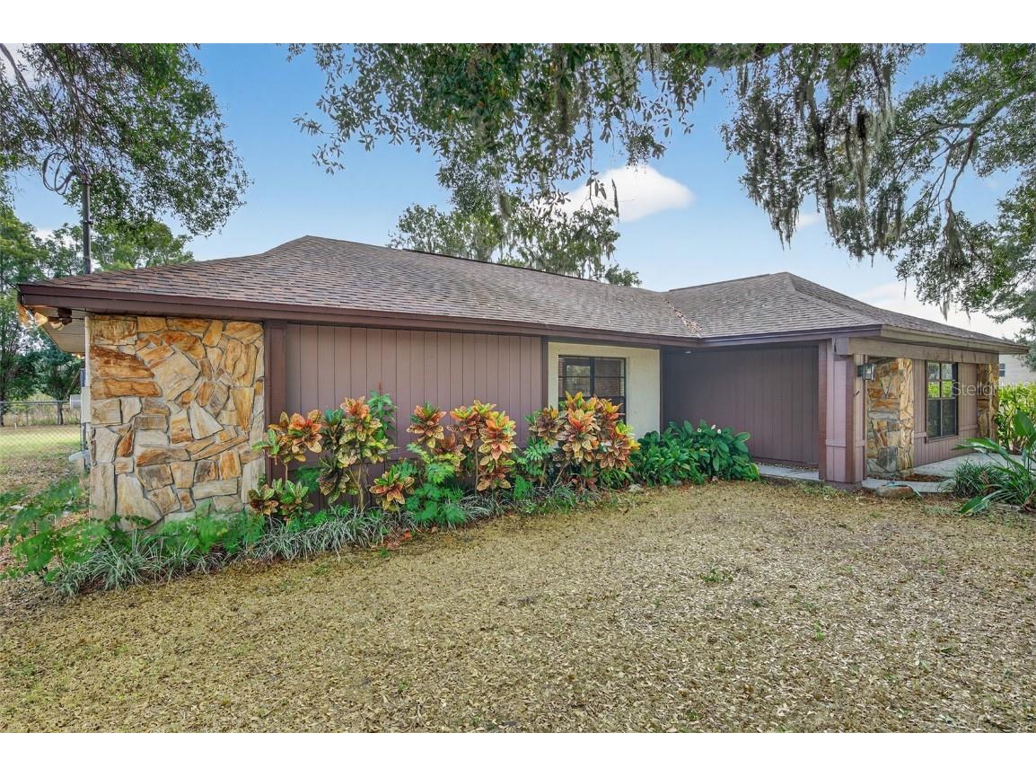 1825 Streetman Drive Lithia FL 33547 TB8440845 image1