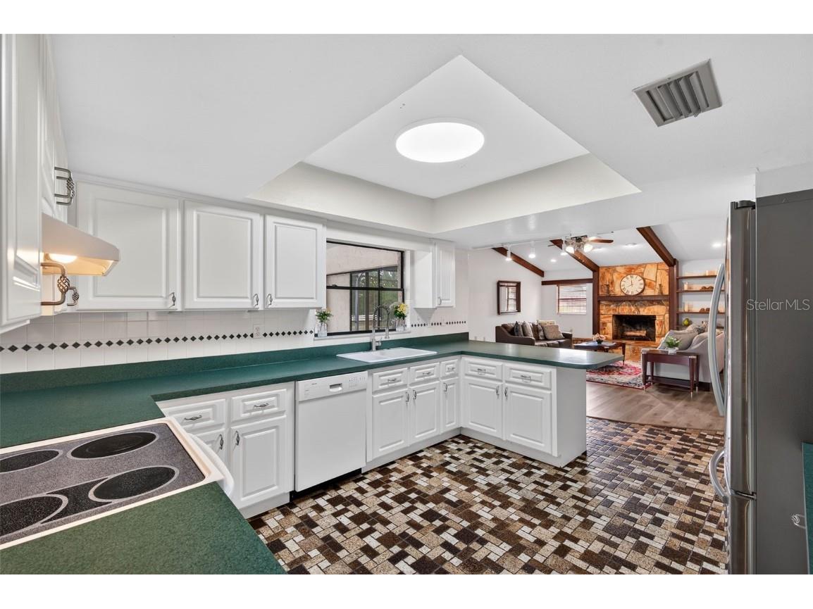 1825 Streetman Drive Lithia FL 33547 TB8440845 image13