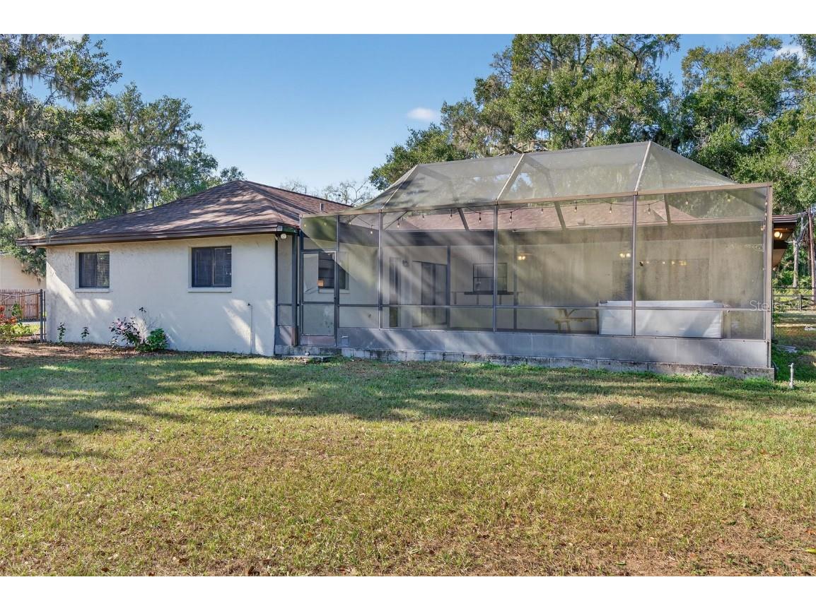 1825 Streetman Drive Lithia FL 33547 TB8440845 image70