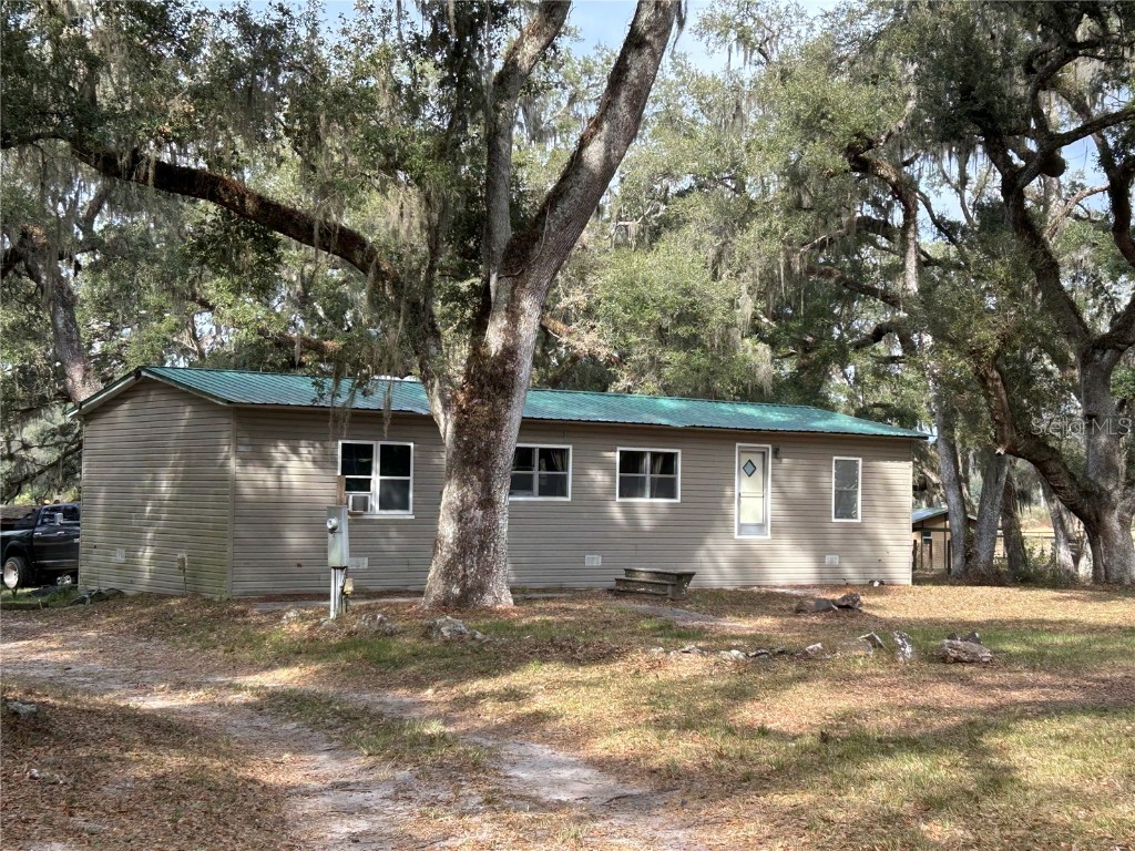 18251 SE 18th Lane Williston FL 32696 OM715929 image1