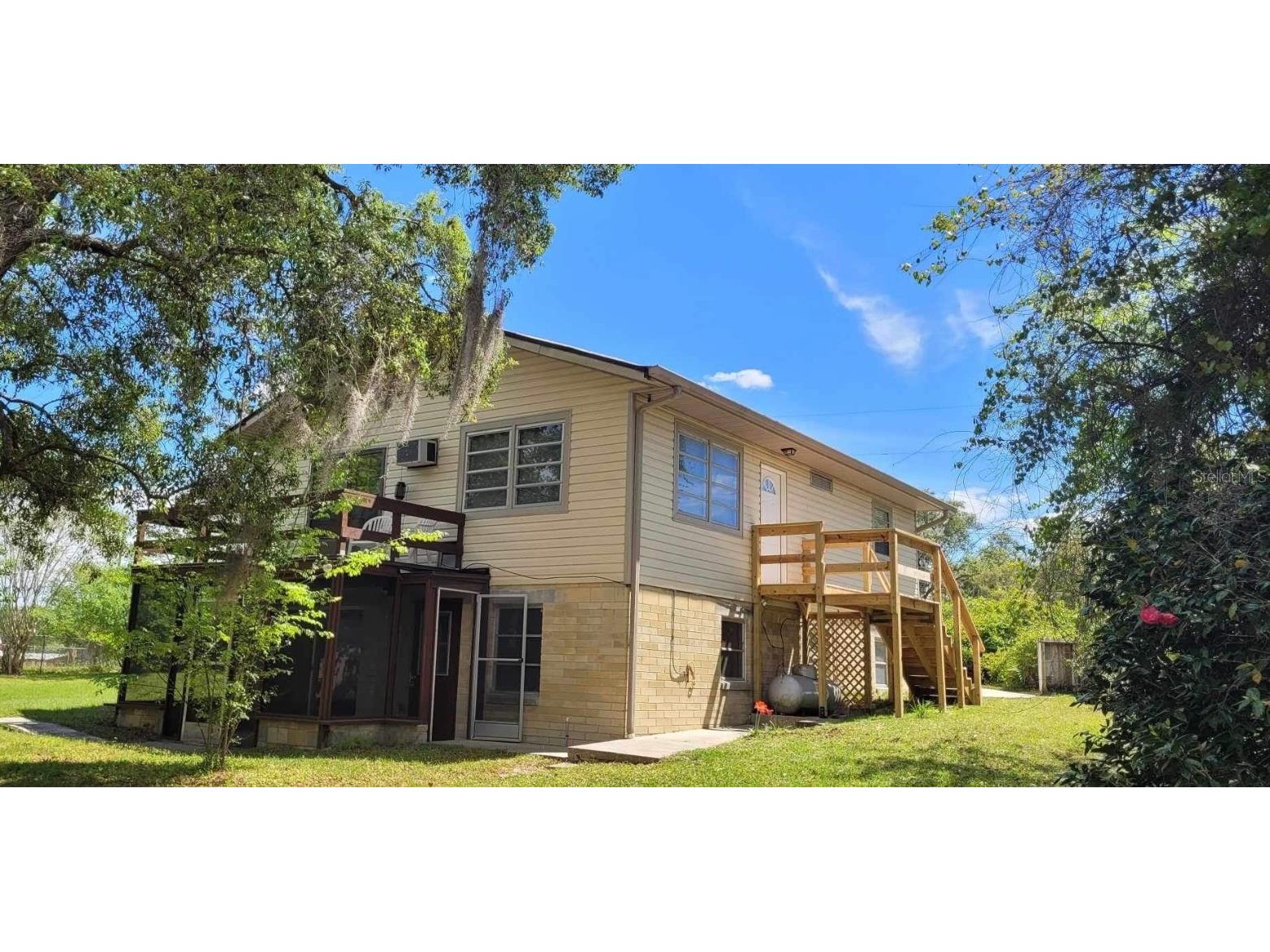 18257 SE 19th Street Silver Springs FL 34488 OM676066 image1