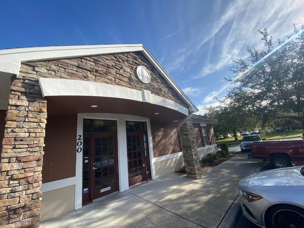 1826 N Alafaya Trail #4 Orlando FL 32826 O6319866 image1