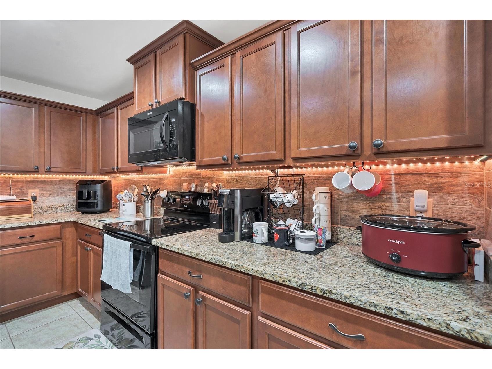 1826 SW Trafalgar Parkway Cape Coral FL 33991 D6147358 image8