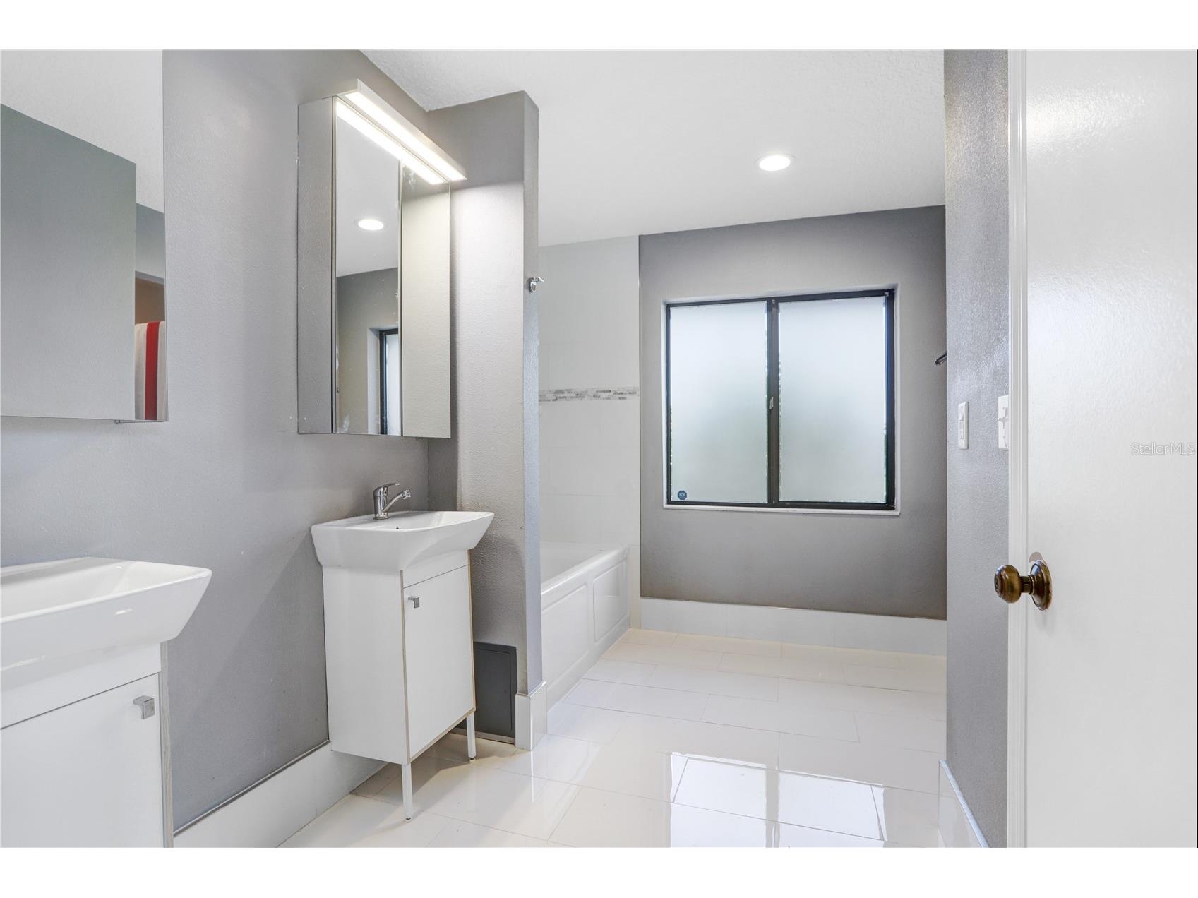 1826 Wolf Laurel Drive Sun City Center FL 33573 TB8509456 image12