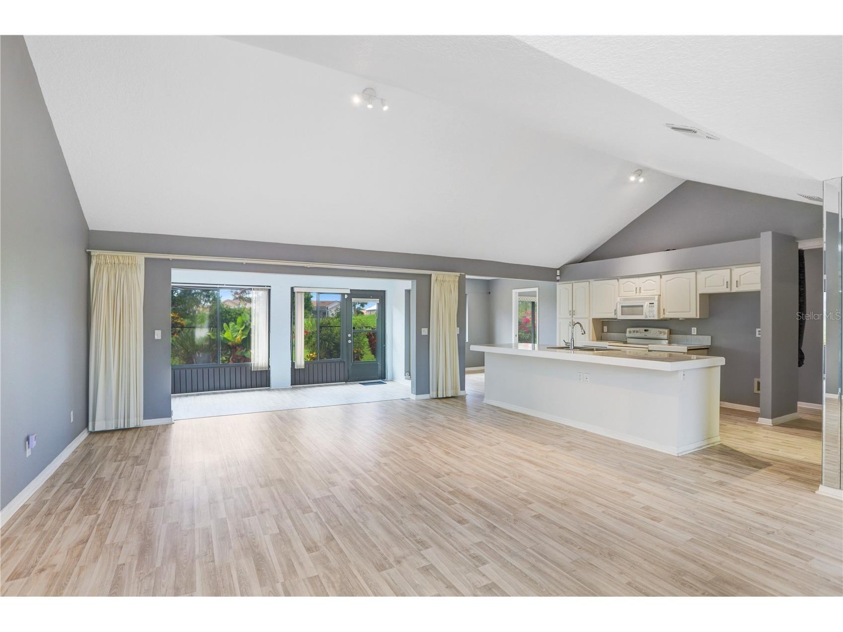 1826 Wolf Laurel Drive Sun City Center FL 33573 TB8509456 image4