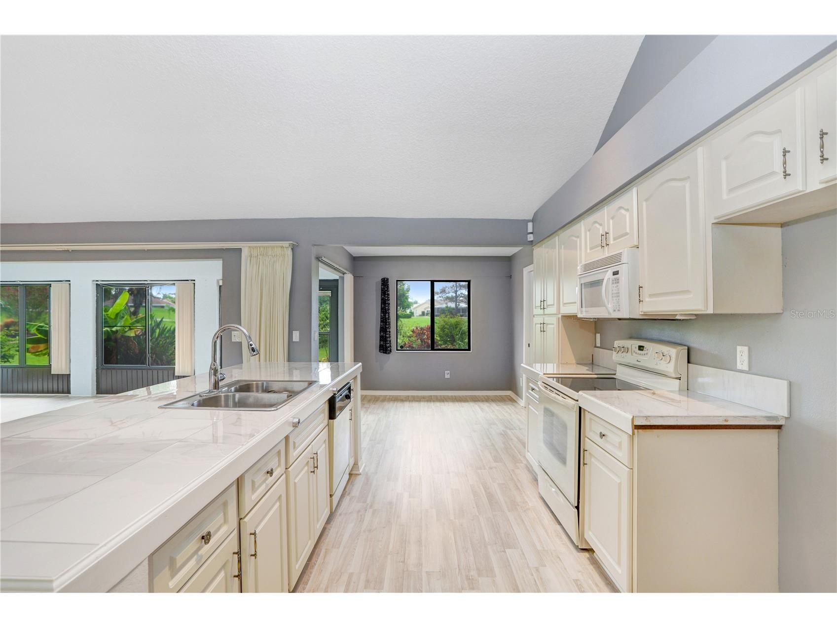 1826 Wolf Laurel Drive Sun City Center FL 33573 TB8509456 image8