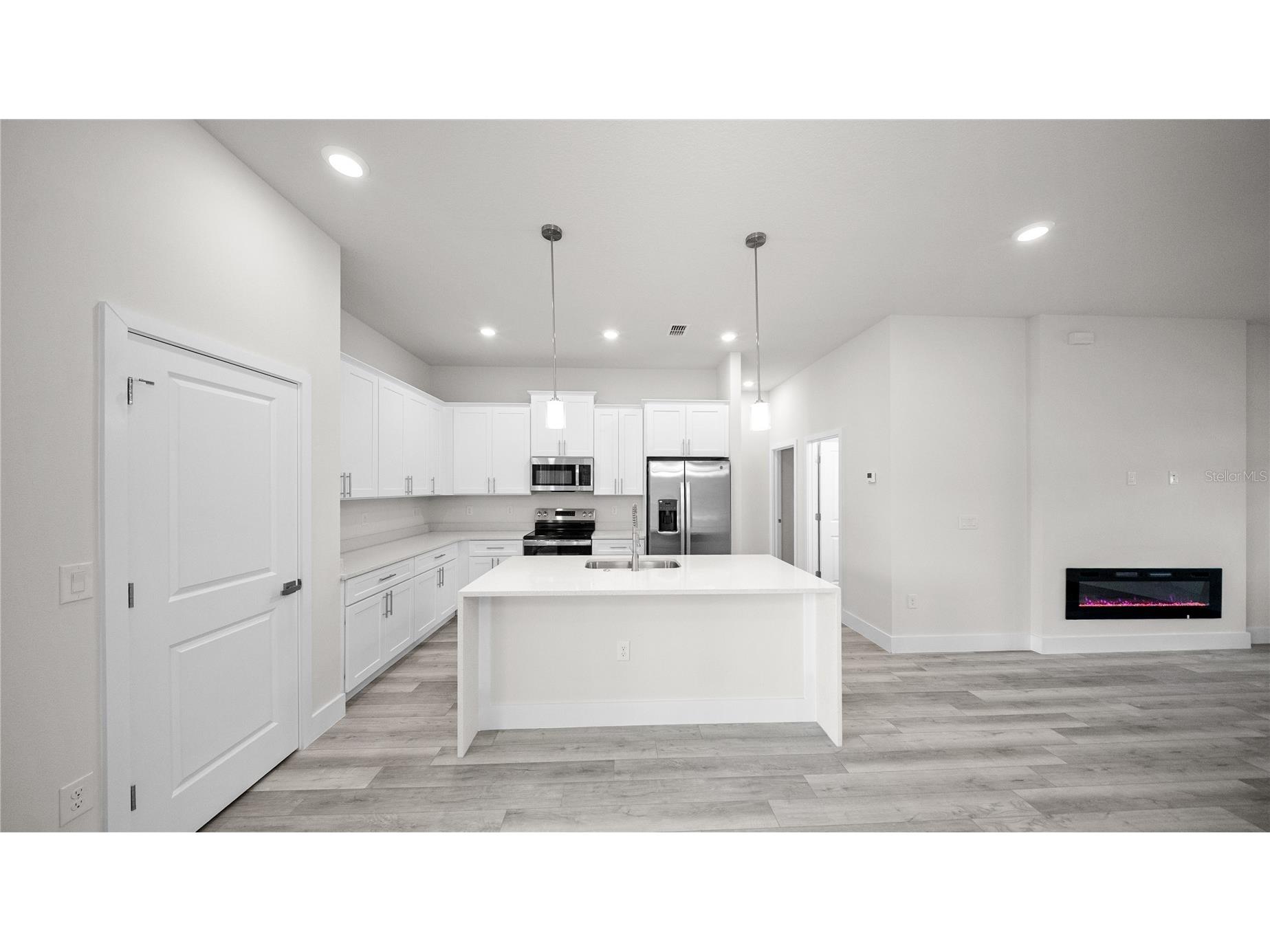 18265 Lake Worth Boulevard Port Charlotte FL 33948 A4687456 image11