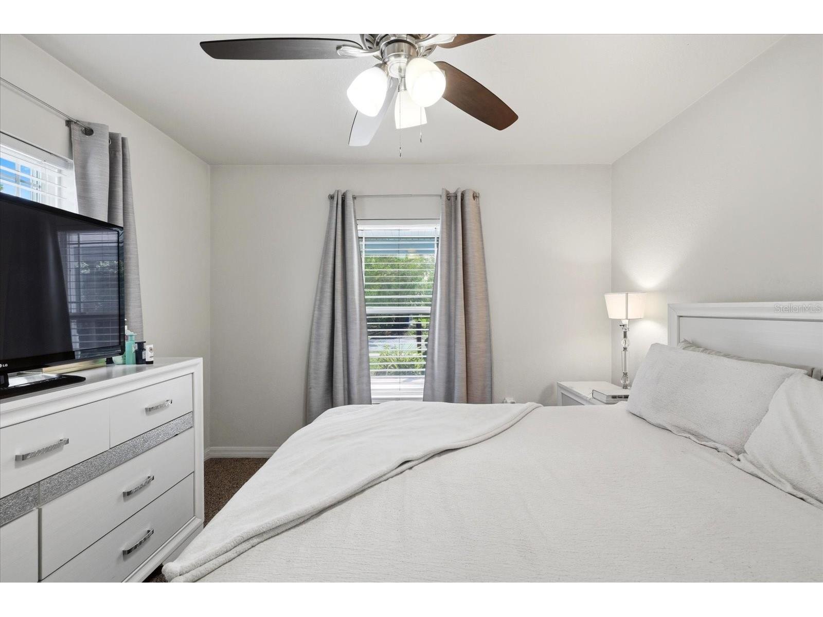 1827 48th Street S Saint Petersburg FL 33711 TB8486839 image16