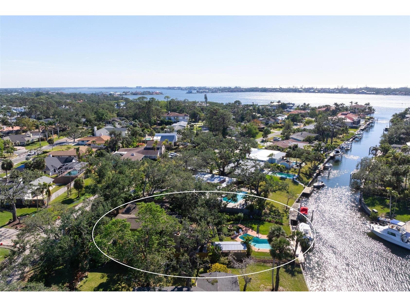 1827 Baywood Drive Sarasota FL 34231 - SARASOTA BAY A4633672 image1