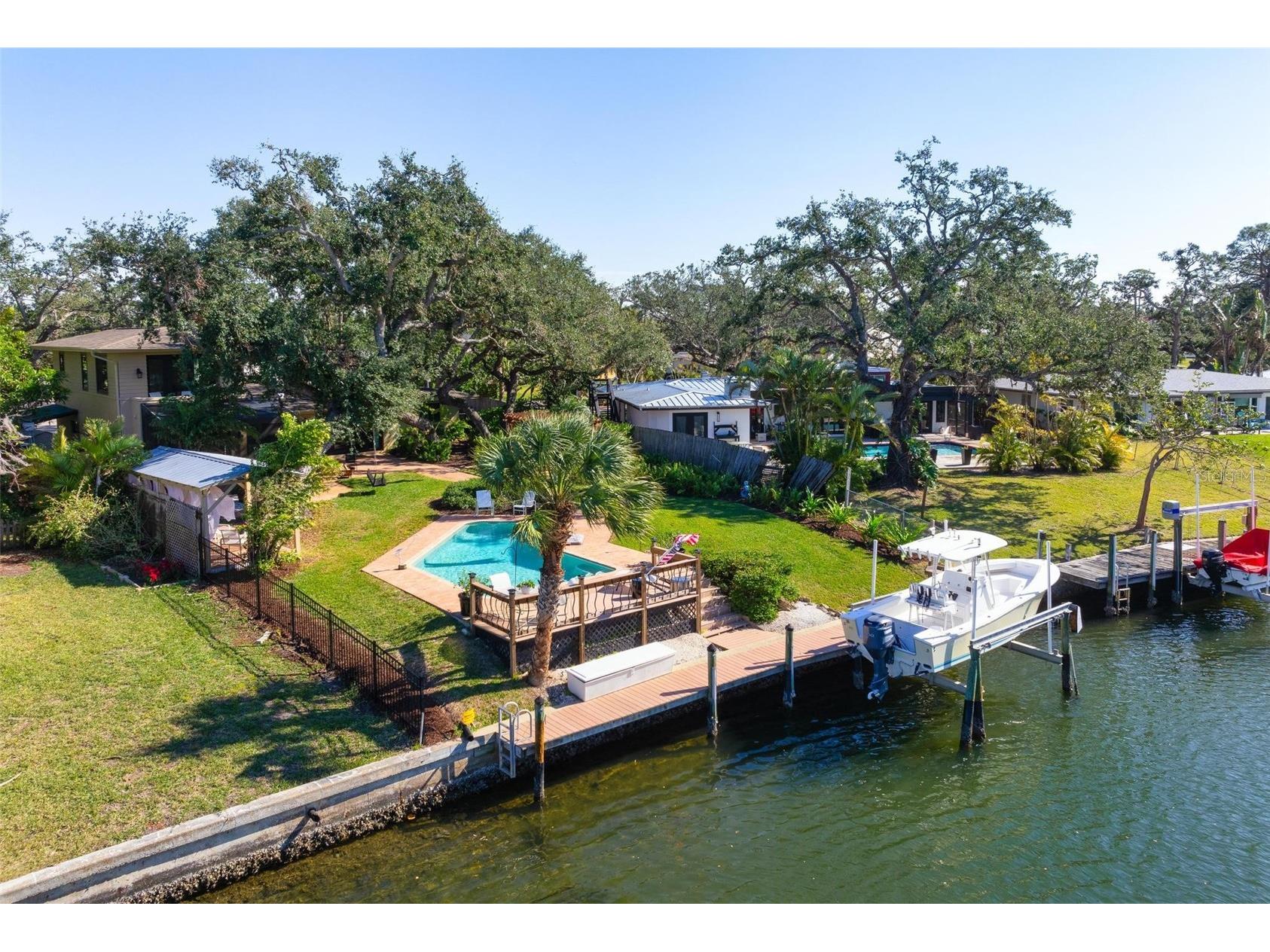 1827 Baywood Drive Sarasota FL 34231 - SARASOTA BAY A4633672 image4