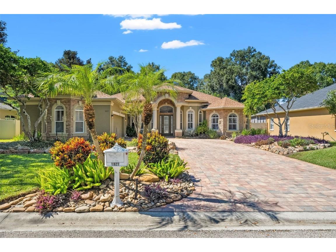 1827 Crooked Oak Lane Lutz FL 33559 T3481723 image1