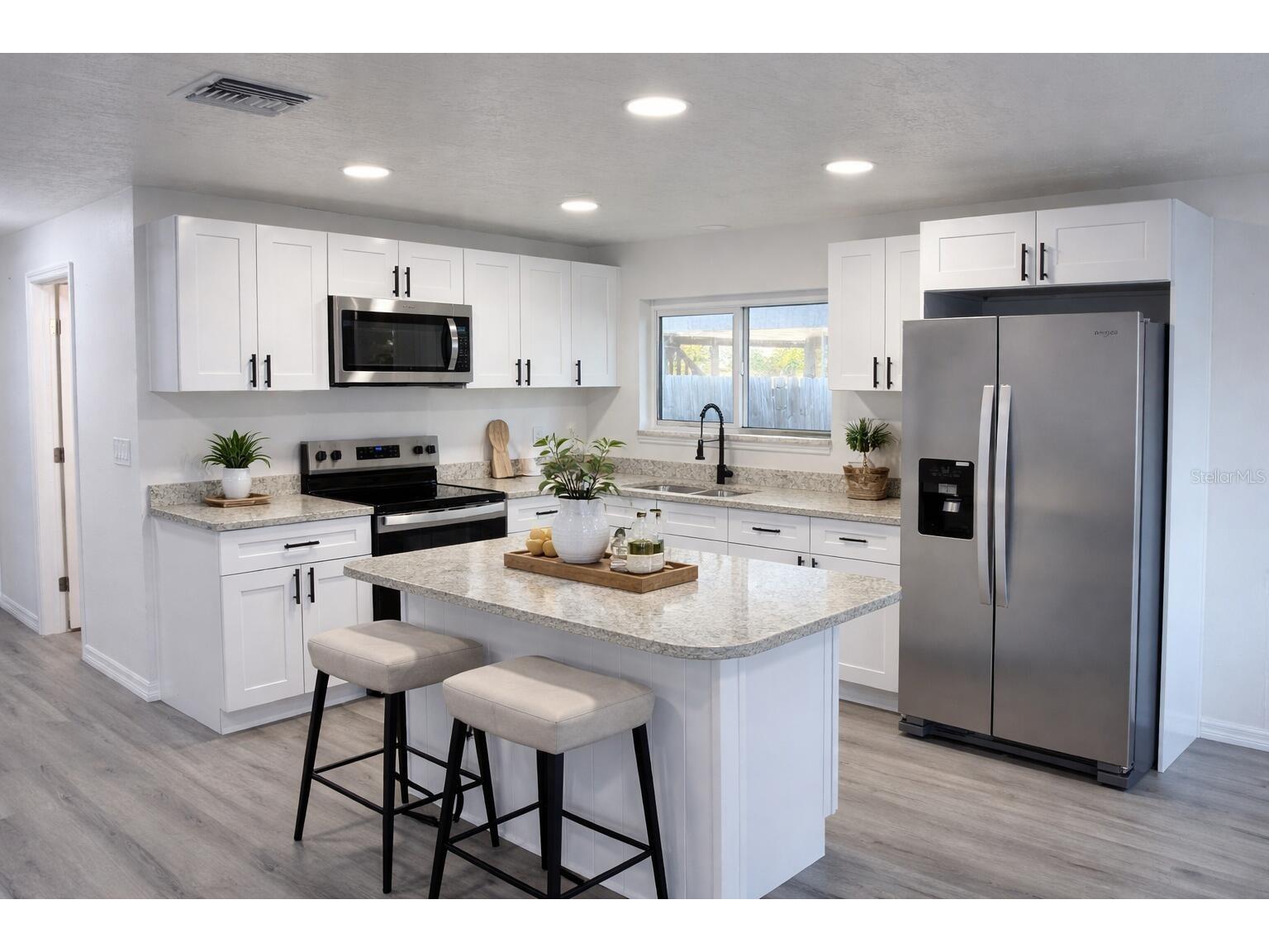 1827 Montana Avenue NE Saint Petersburg FL 33703 O6391367 image8